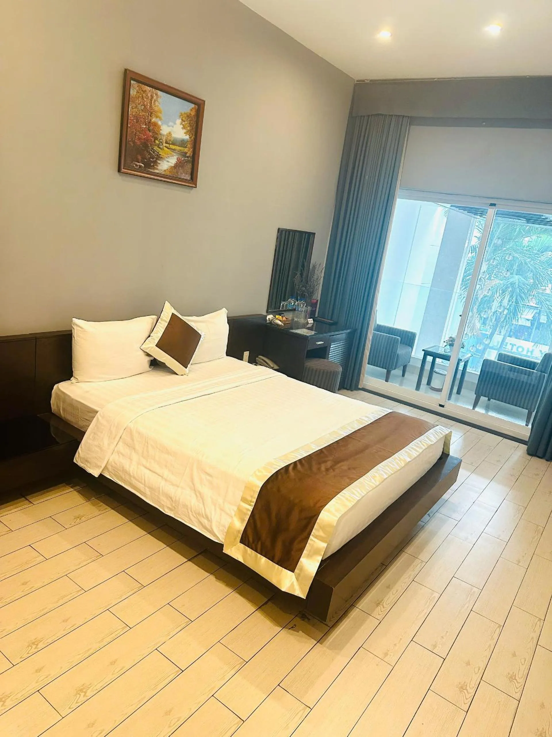 Bed in Ngoc Linh Luxury Hotel