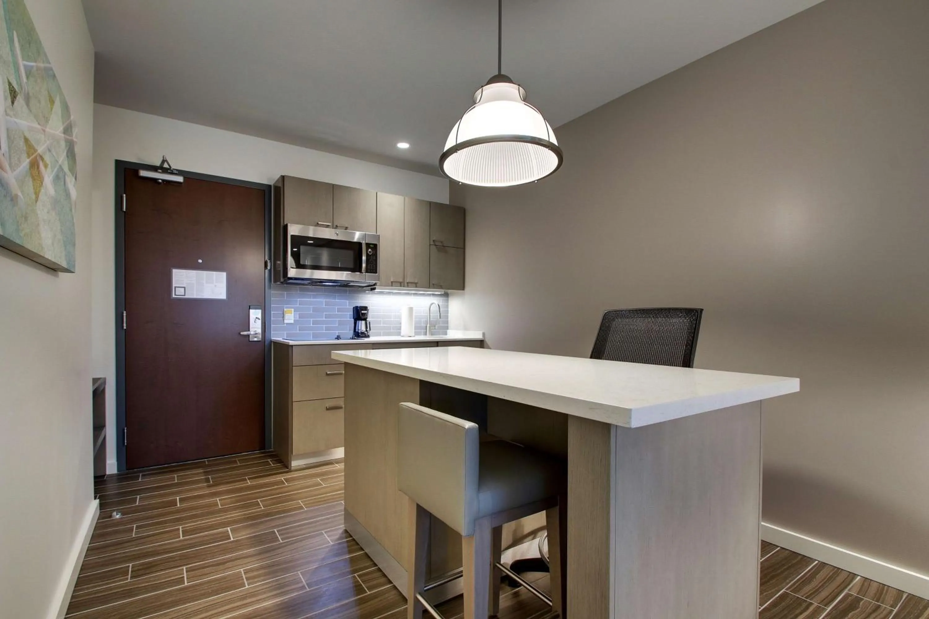 Kitchen or kitchenette in Hyatt House Oak Brook