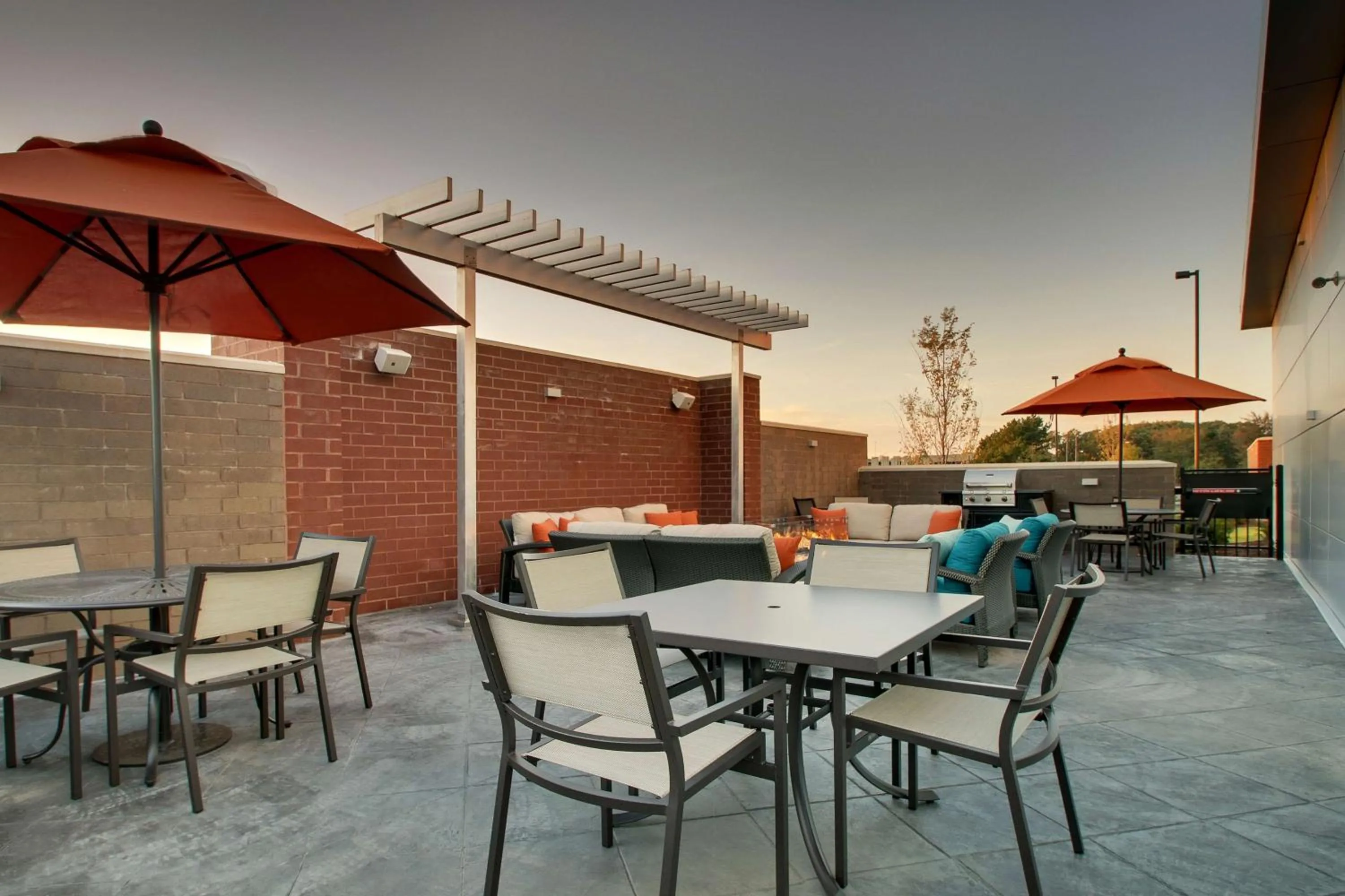 BBQ facilities in Hyatt House Oak Brook