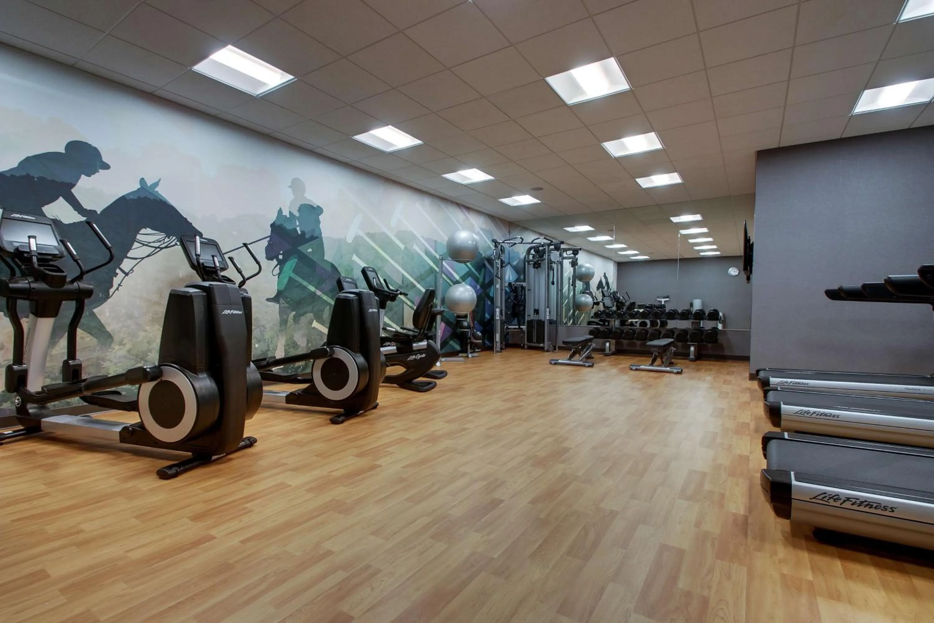 Fitness centre/facilities in Hyatt House Oak Brook