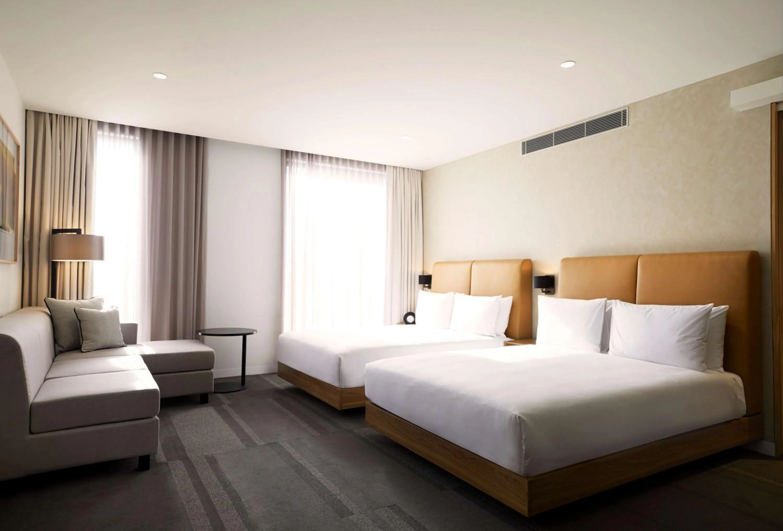 Photo of the whole room, Bed in Hyatt Place Melbourne Essendon Fields