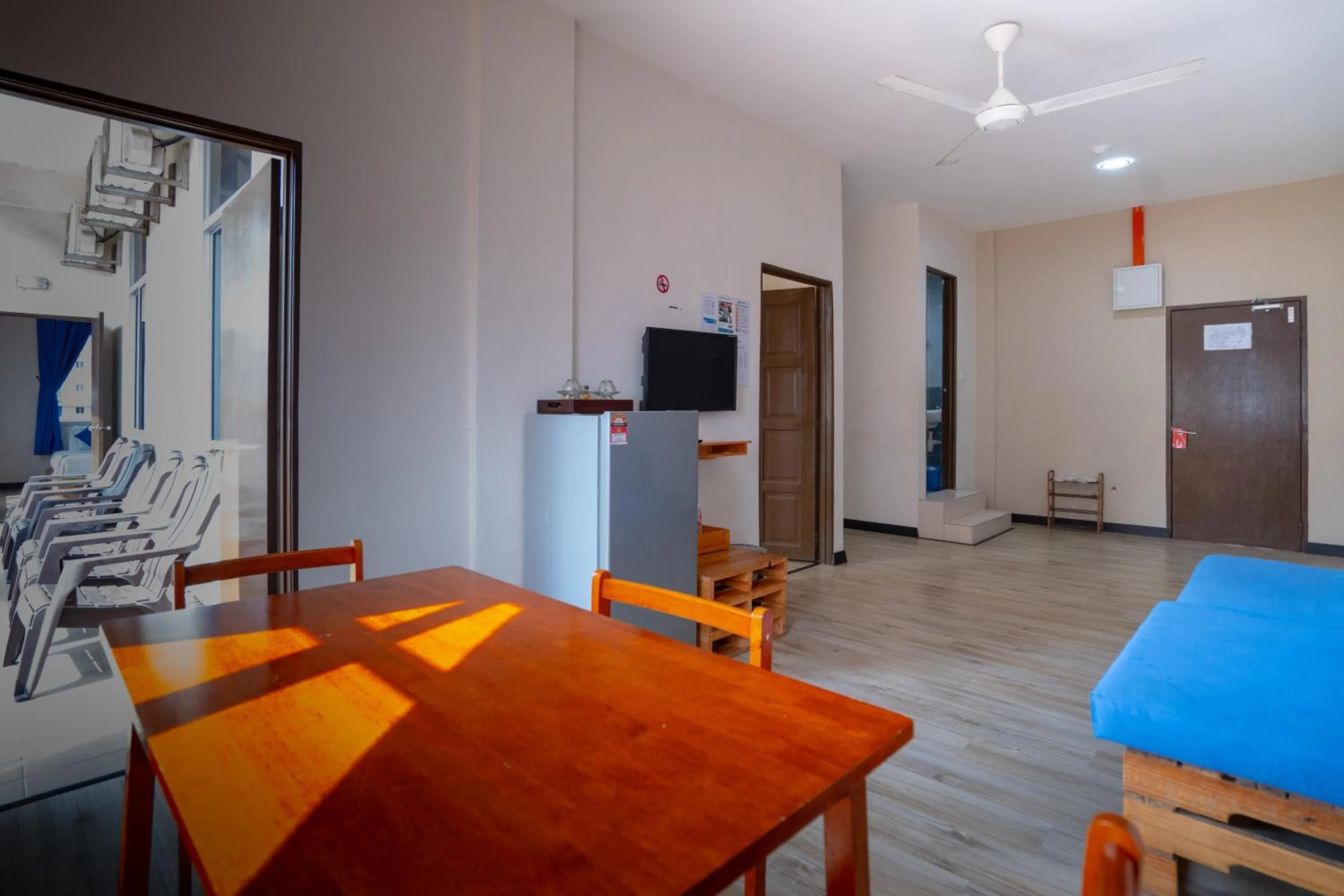 Seating area in Paretto Seaview Hotel