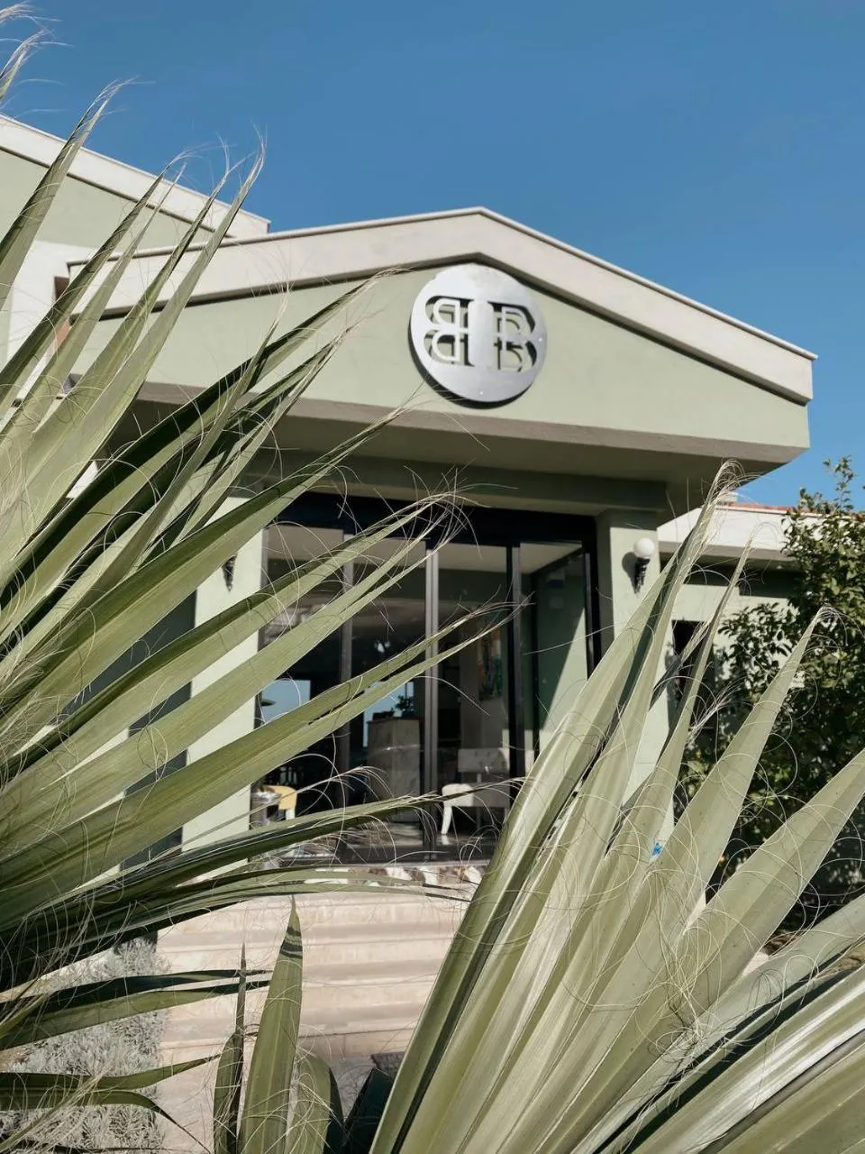 Facade/entrance in Belizi Hotel