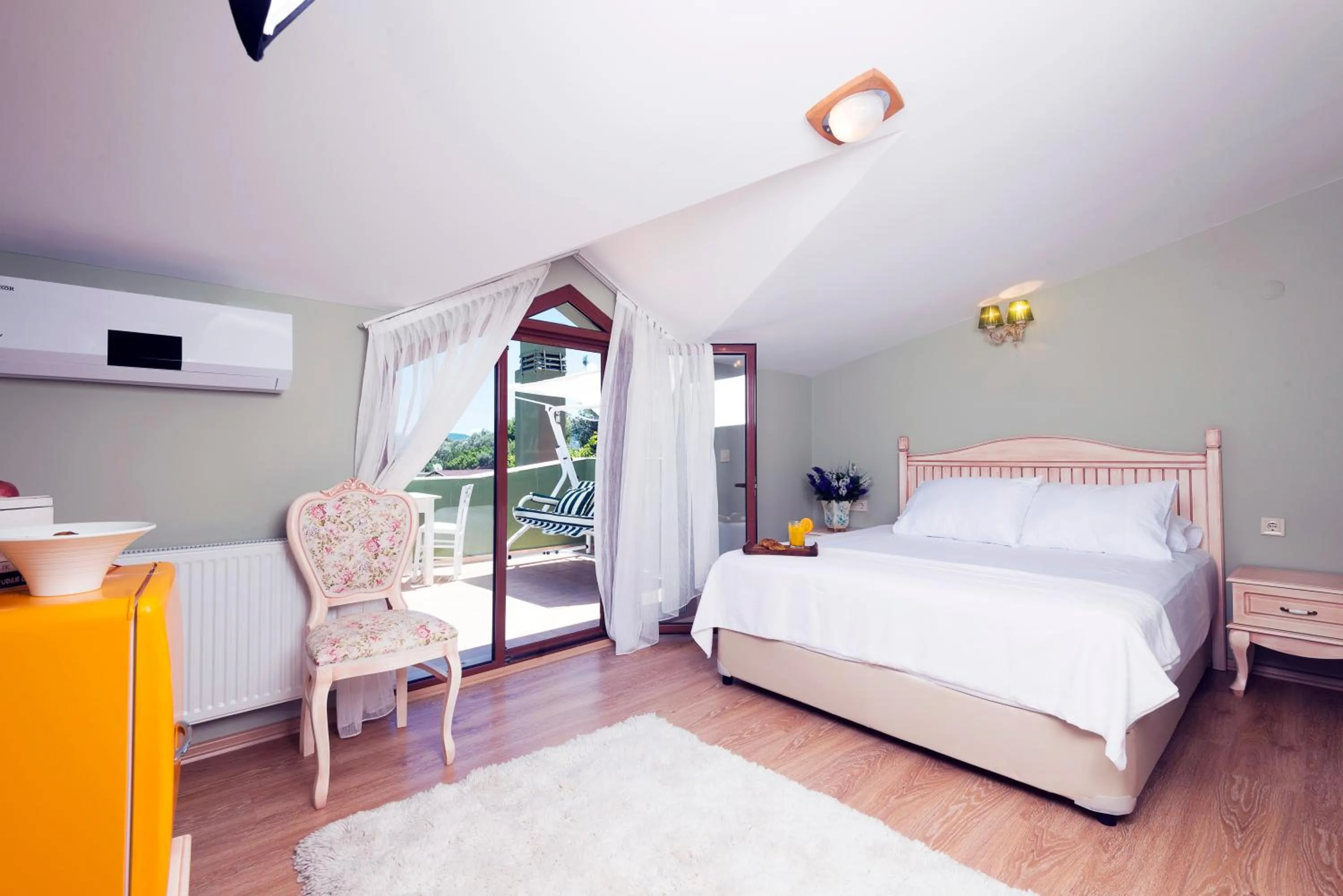 View (from property/room), Bed in Belizi Hotel