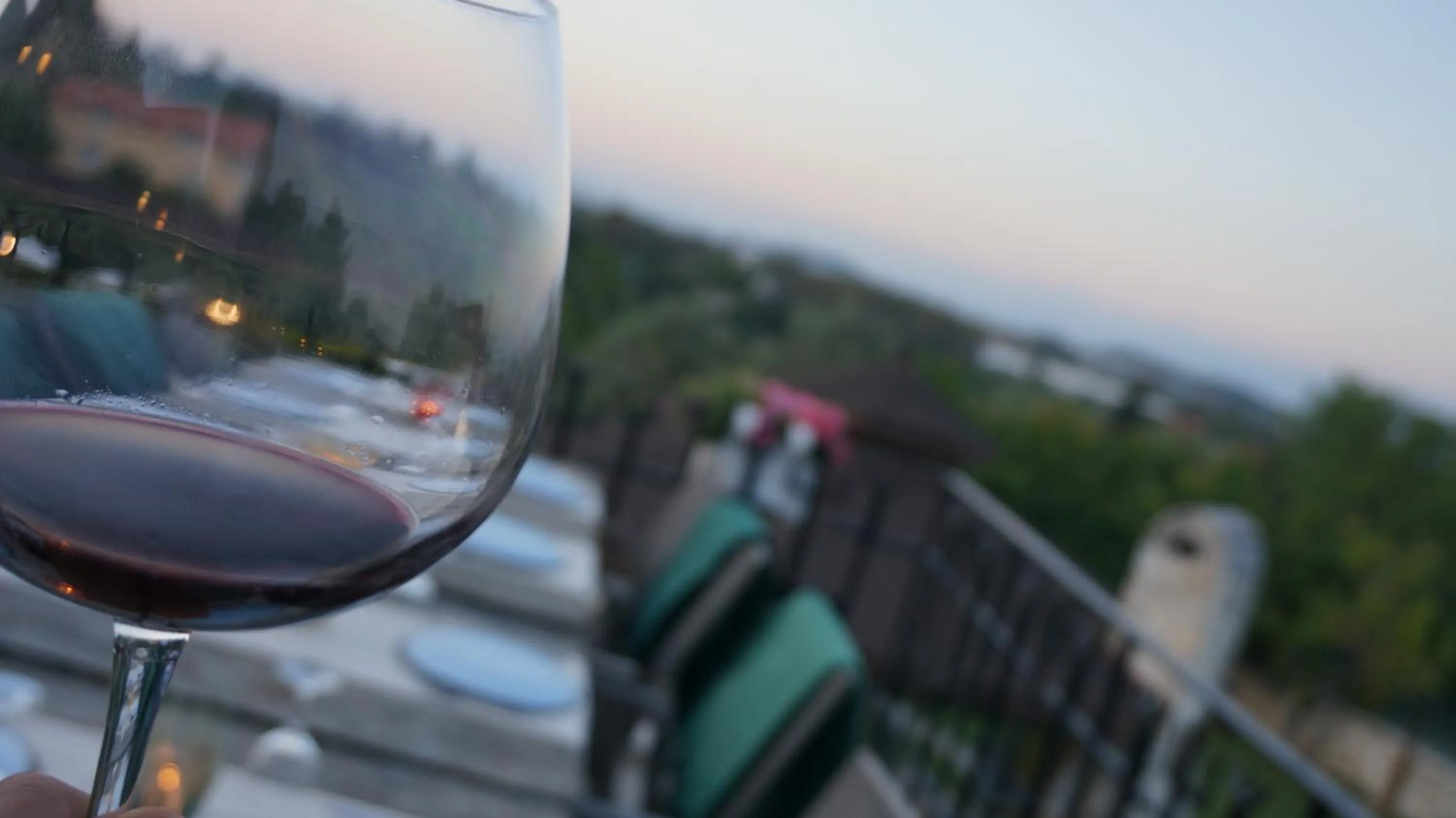 Restaurant/places to eat in Belizi Hotel