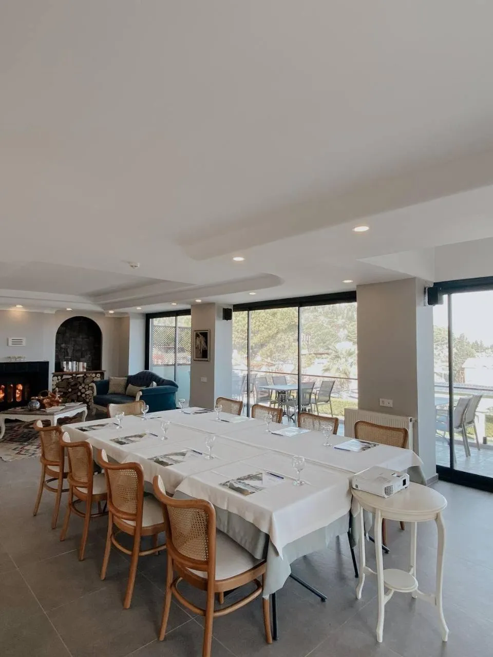 Dining area in Belizi Hotel
