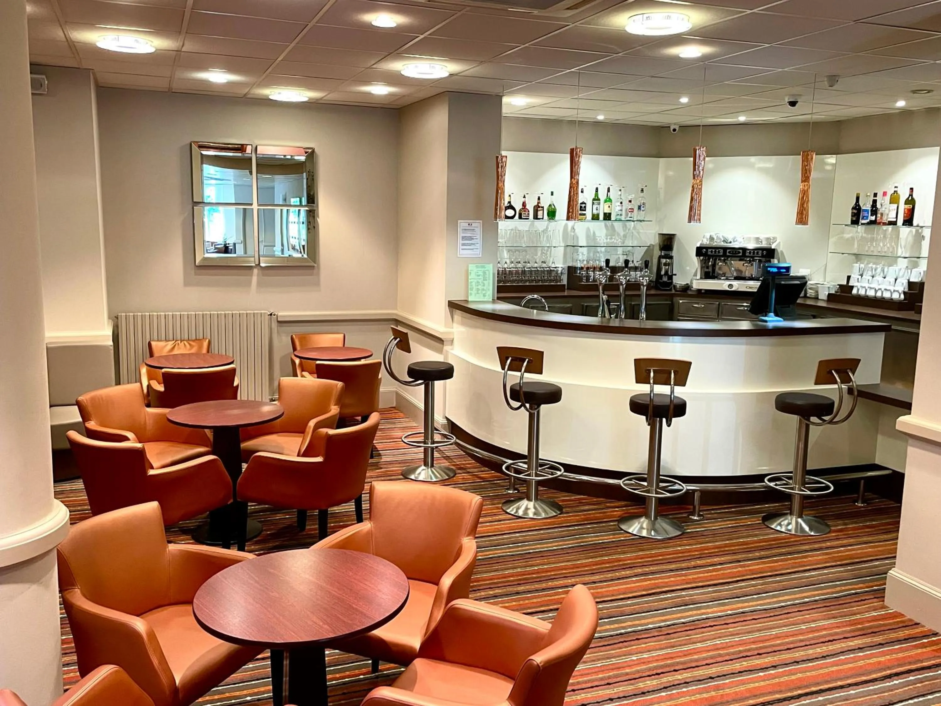 Lounge or bar in Hôtel Saint Georges