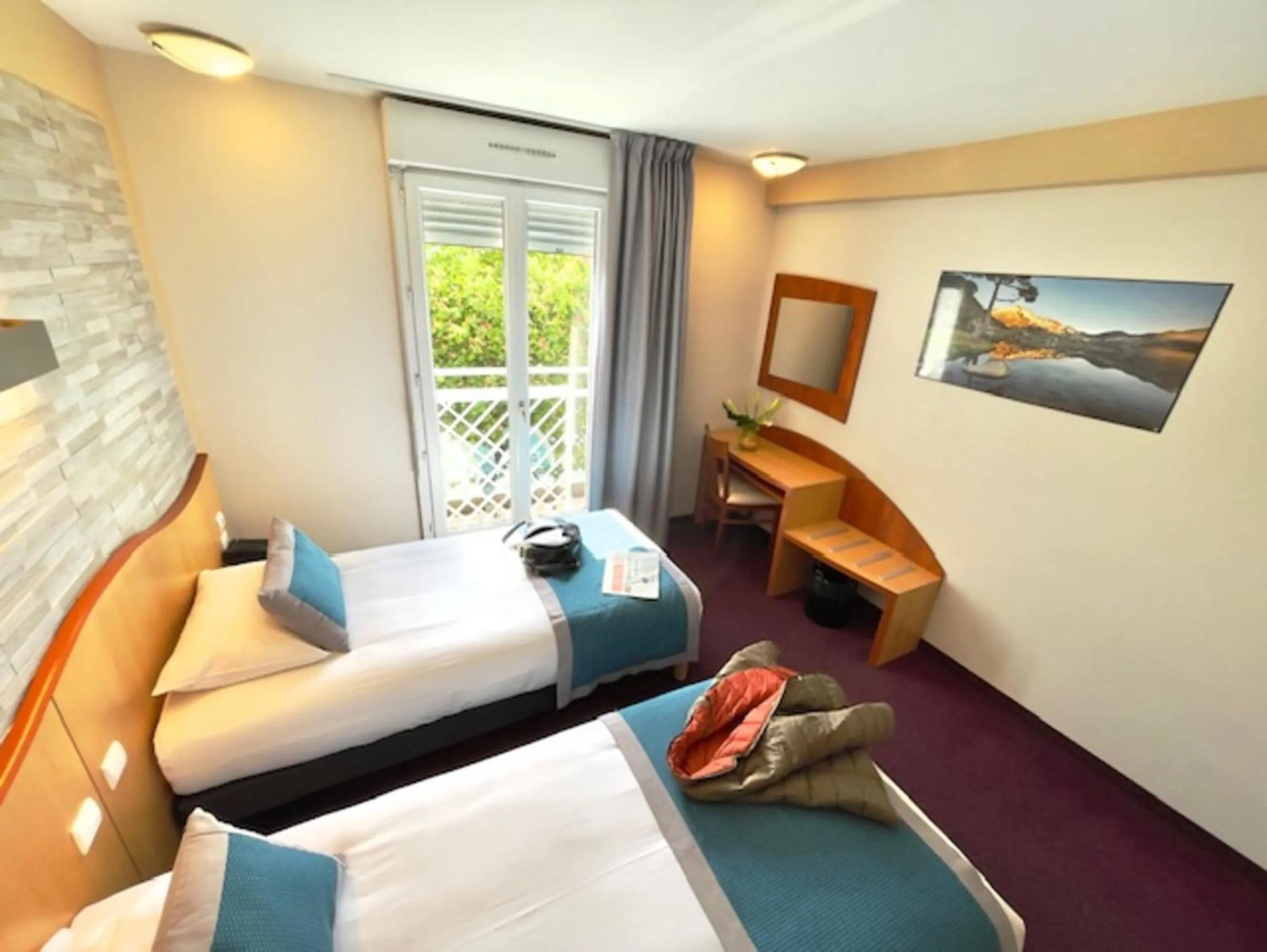 Bed in Hôtel Saint Georges