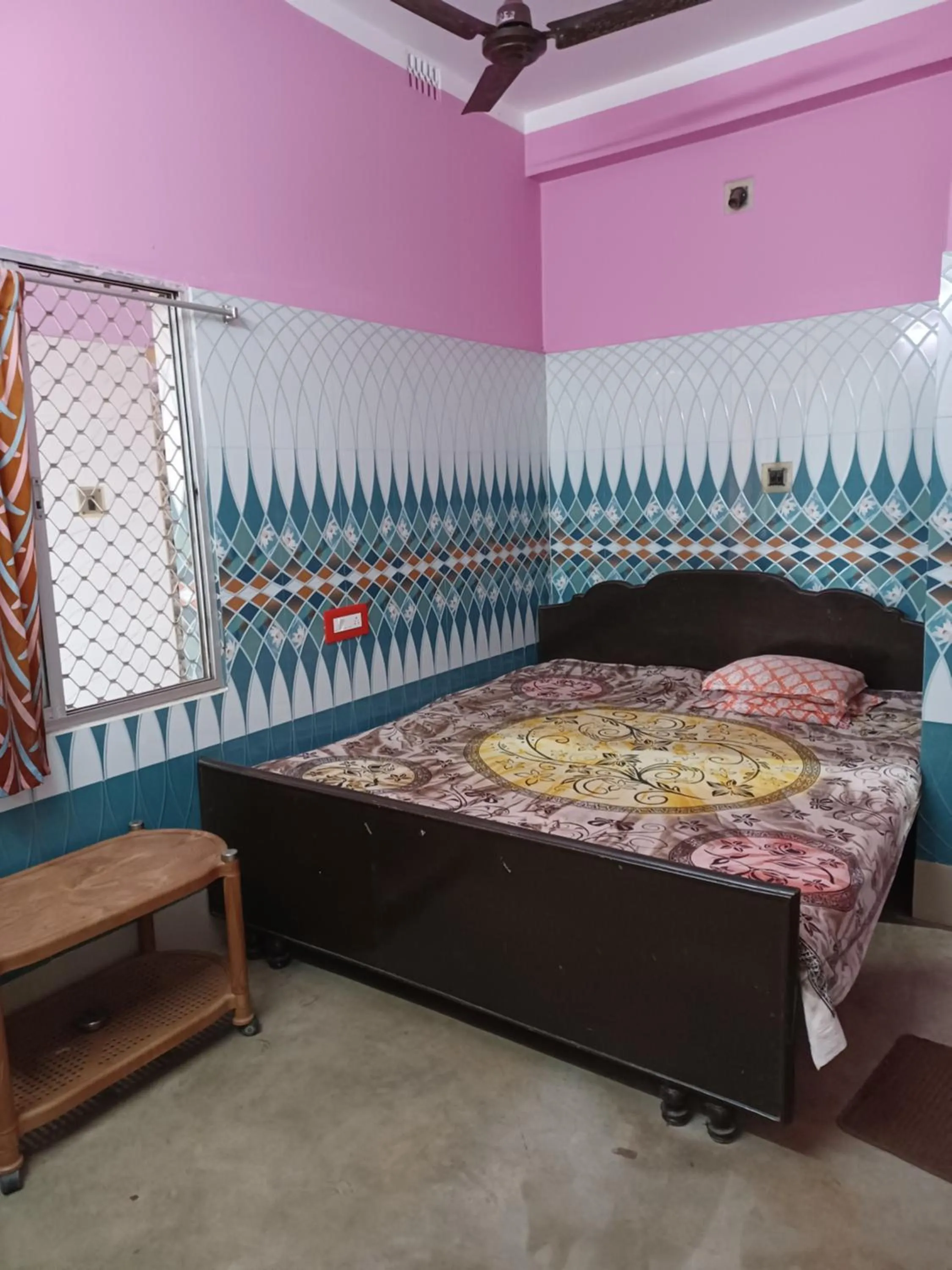 Bed in Jagannath Guest House