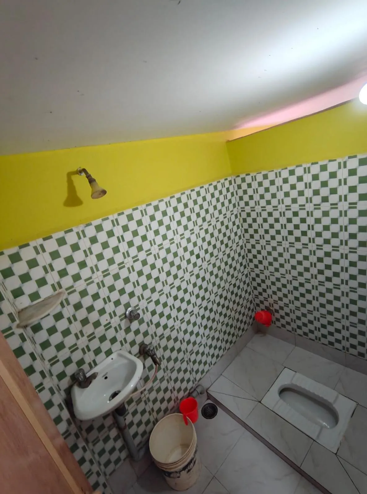 Bathroom in Jagannath Guest House