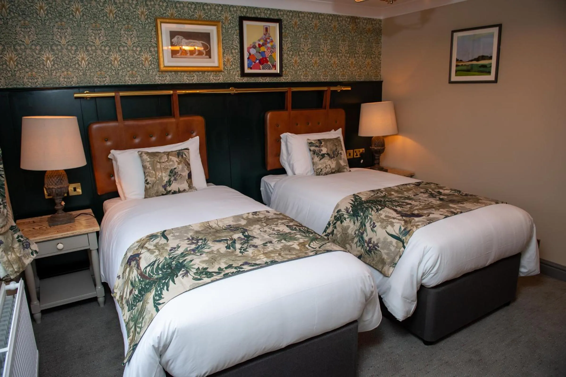Bed in The Red Lion Inn by Chef & Brewer Collection
