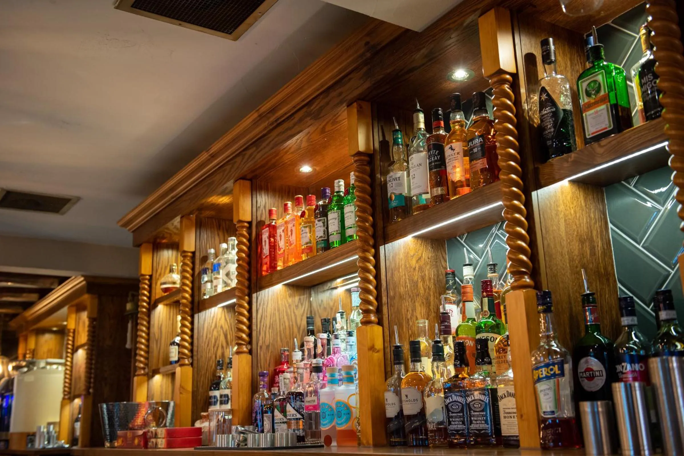 Drinks in The Red Lion Inn by Chef & Brewer Collection