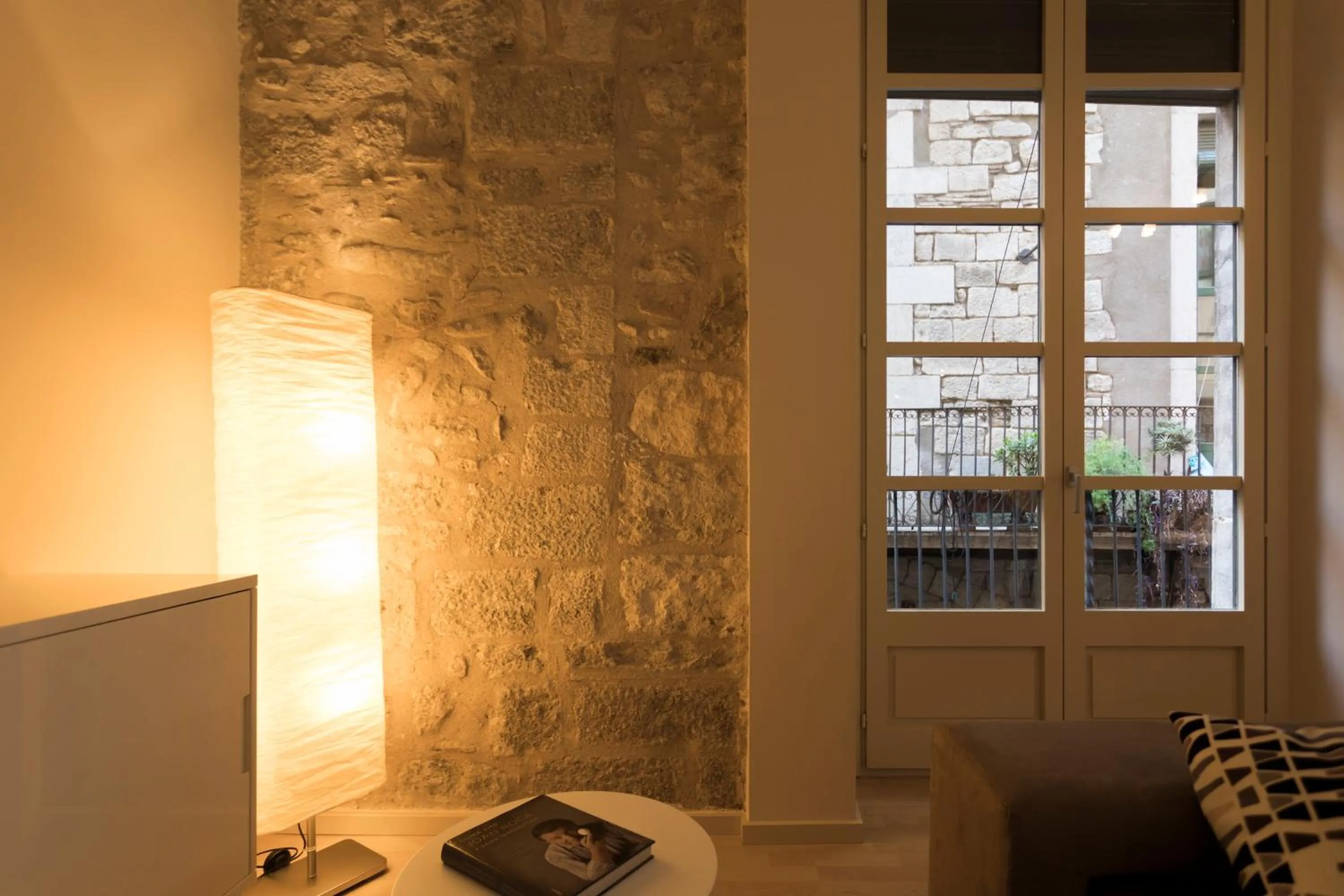 Decorative detail in Bravissimo Cort Reial-1A