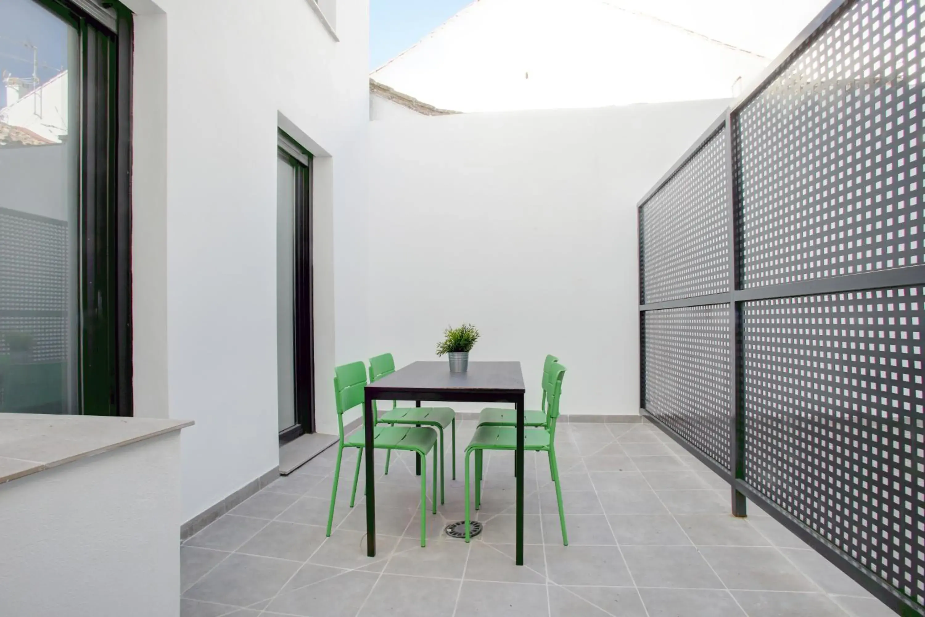 Apartment with Terrace - single occupancy in Lewis&Peter Apartments Los Remedios Apartment with Terrace - single occupancy in Lewis&Peter Apartments Los Remedios