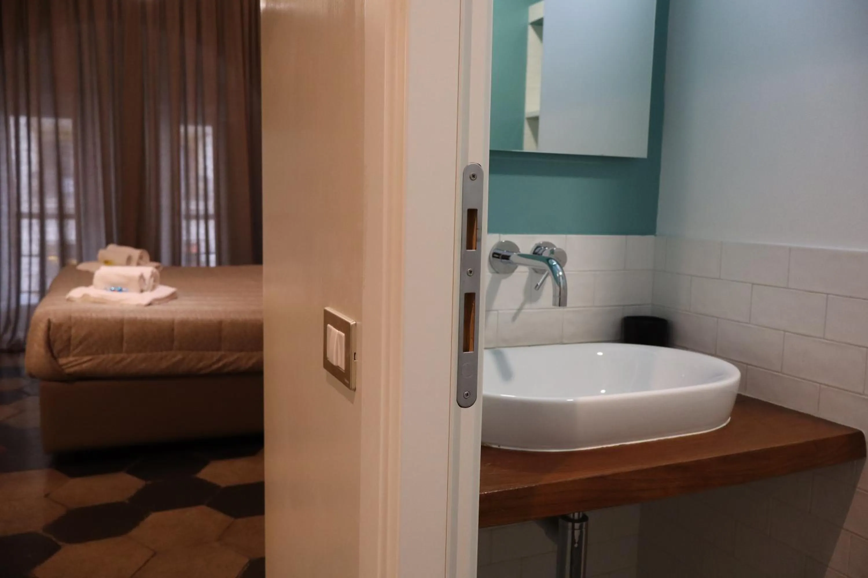 Bathroom, Bed in Residenza Roma Imperiale