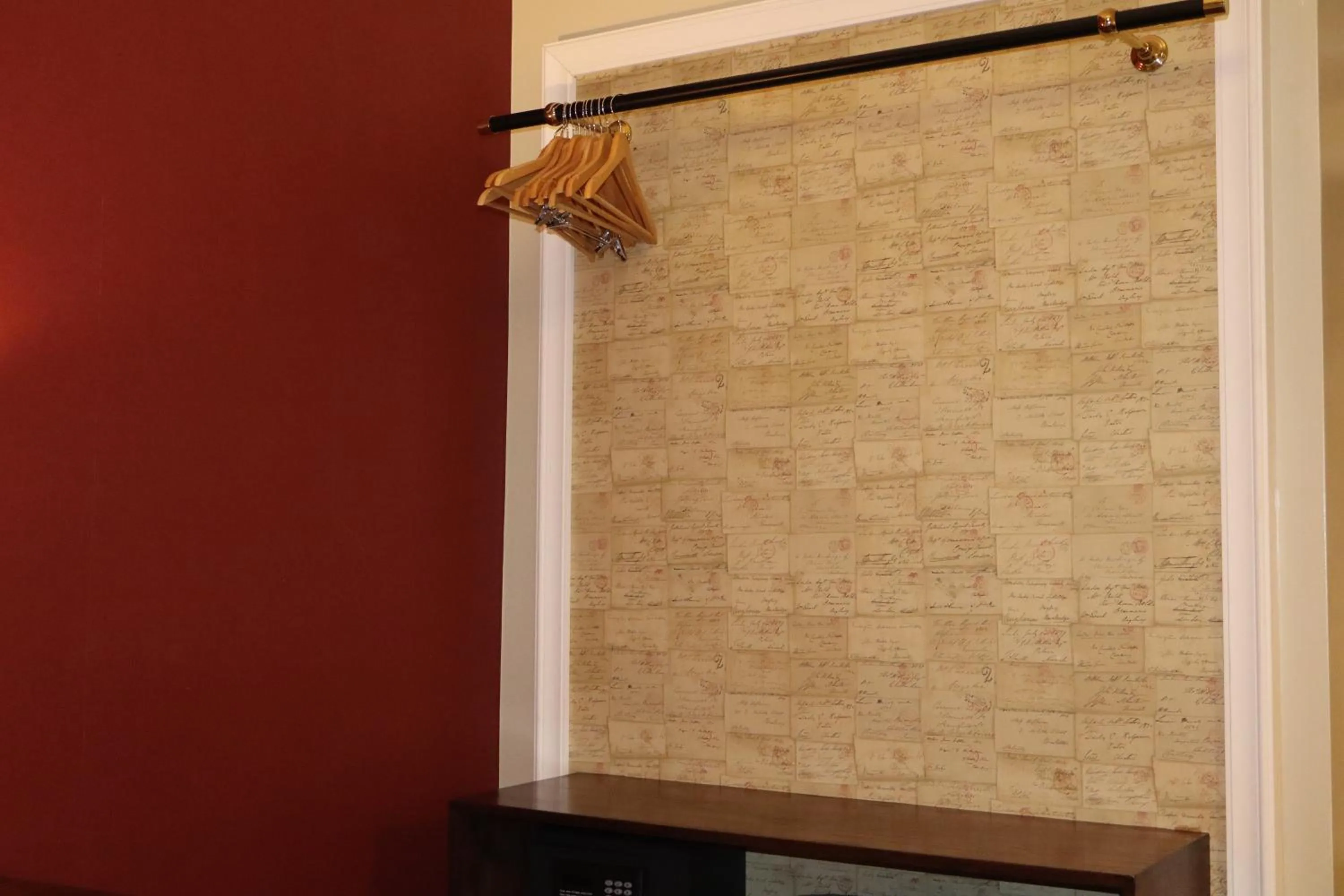 wardrobe in Residenza Roma Imperiale