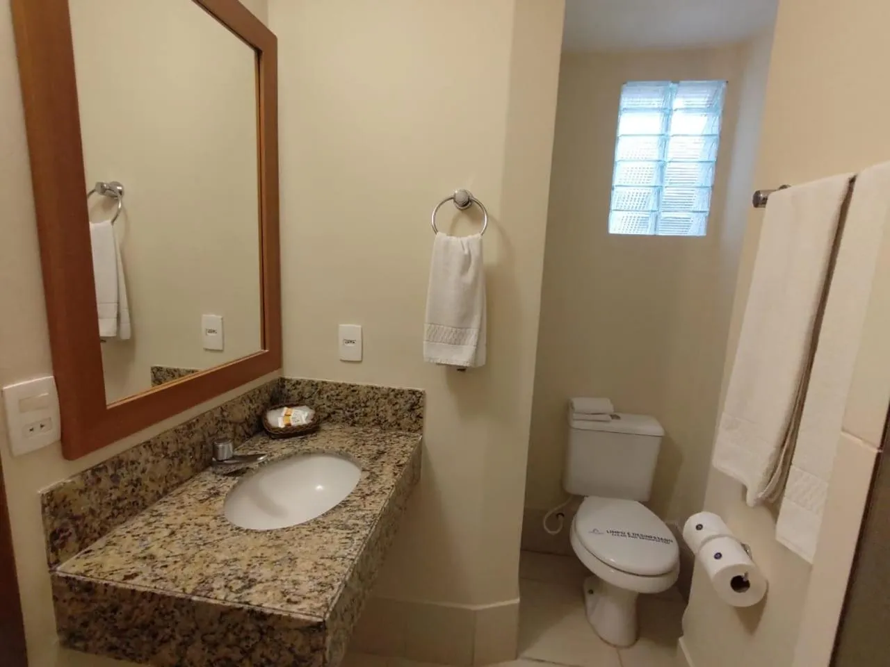 Bathroom in Arituba Park Hotel