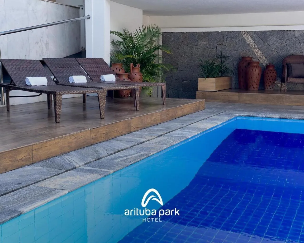 Swimming pool in Arituba Park Hotel