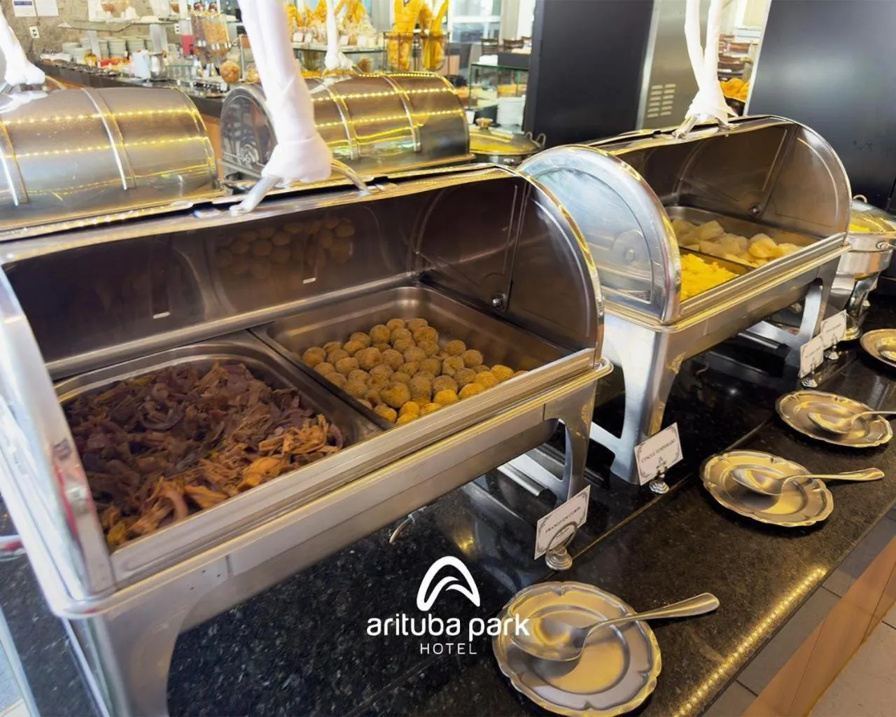 Buffet breakfast in Arituba Park Hotel