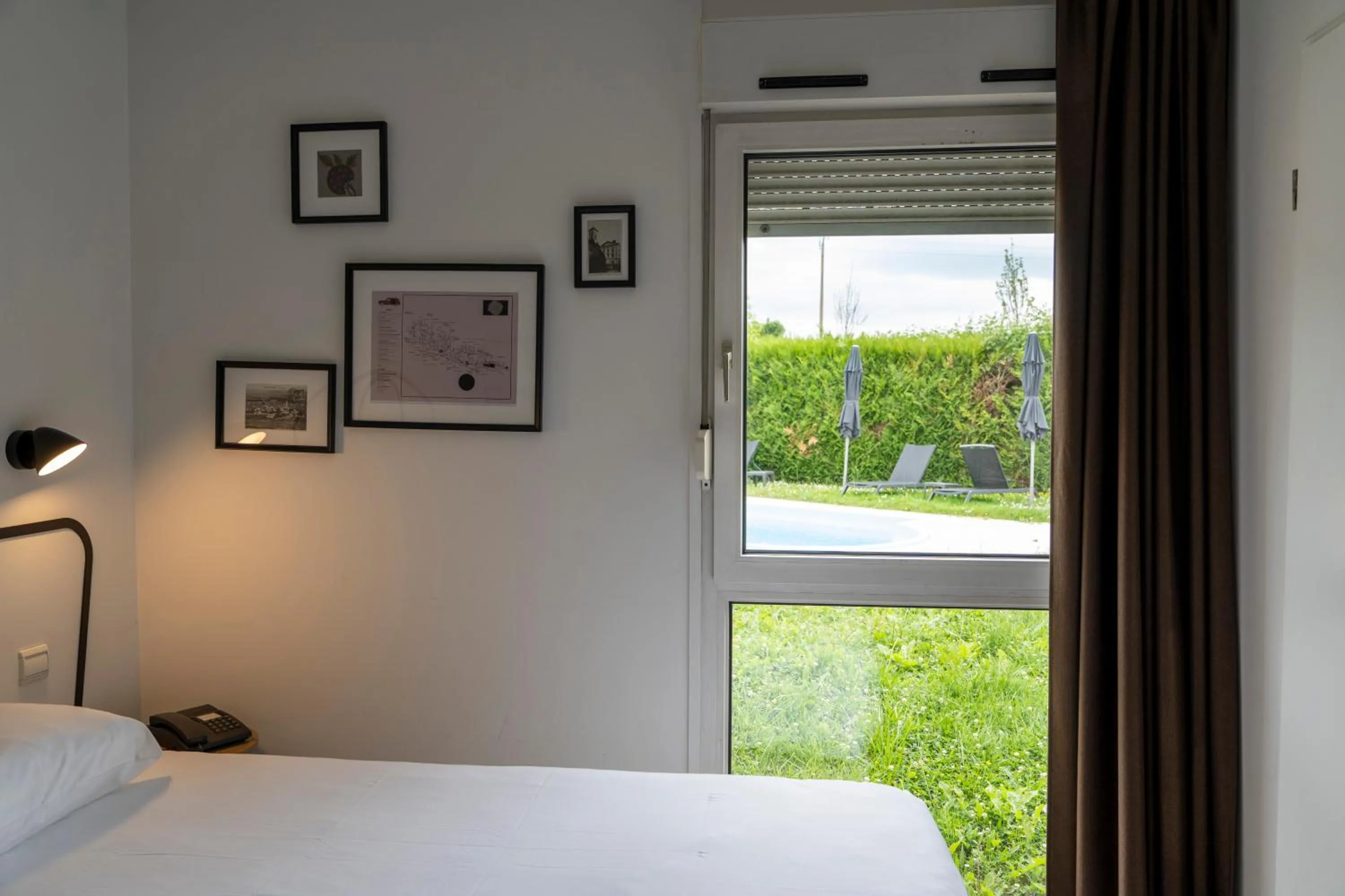 Bed in Kyriad Nuits Saint Georges Dijon Sud