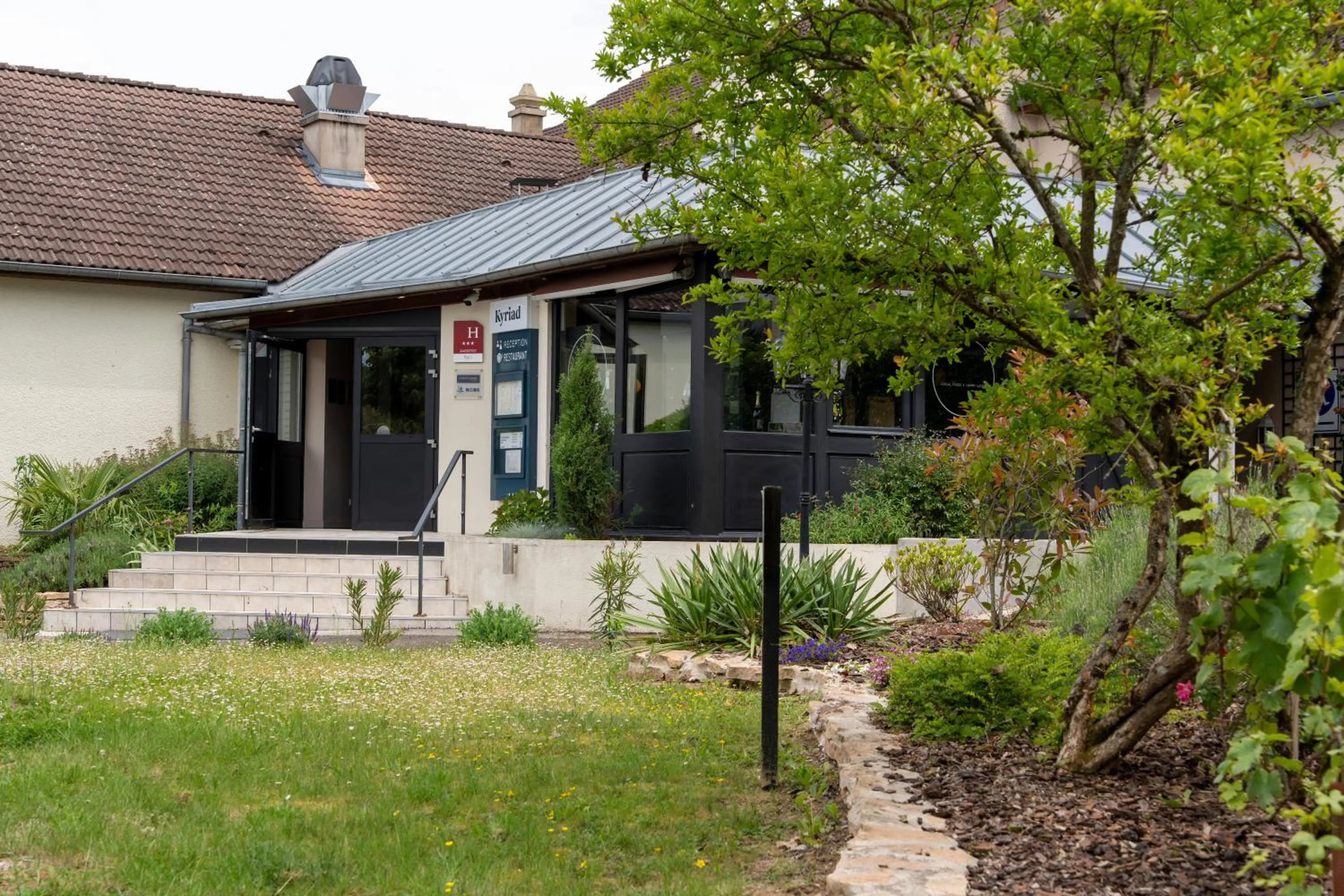 Kyriad Nuits Saint Georges Dijon Sud