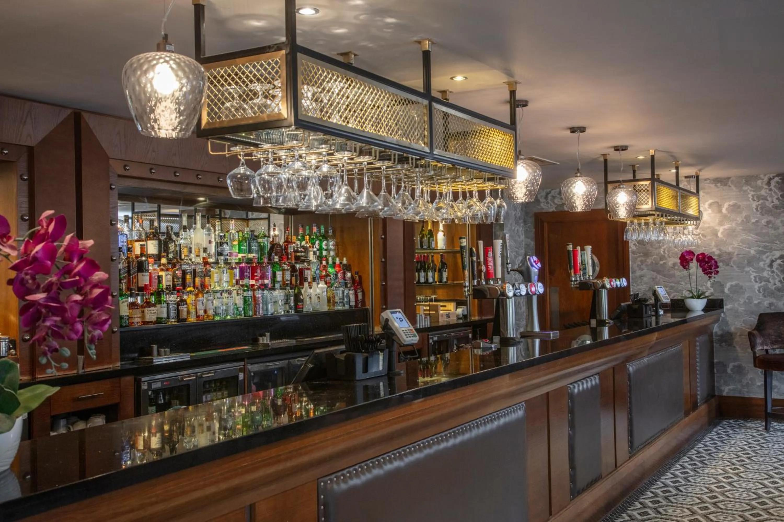 Lounge or bar in Norton Park Hotel, Spa & Manor House - Winchester