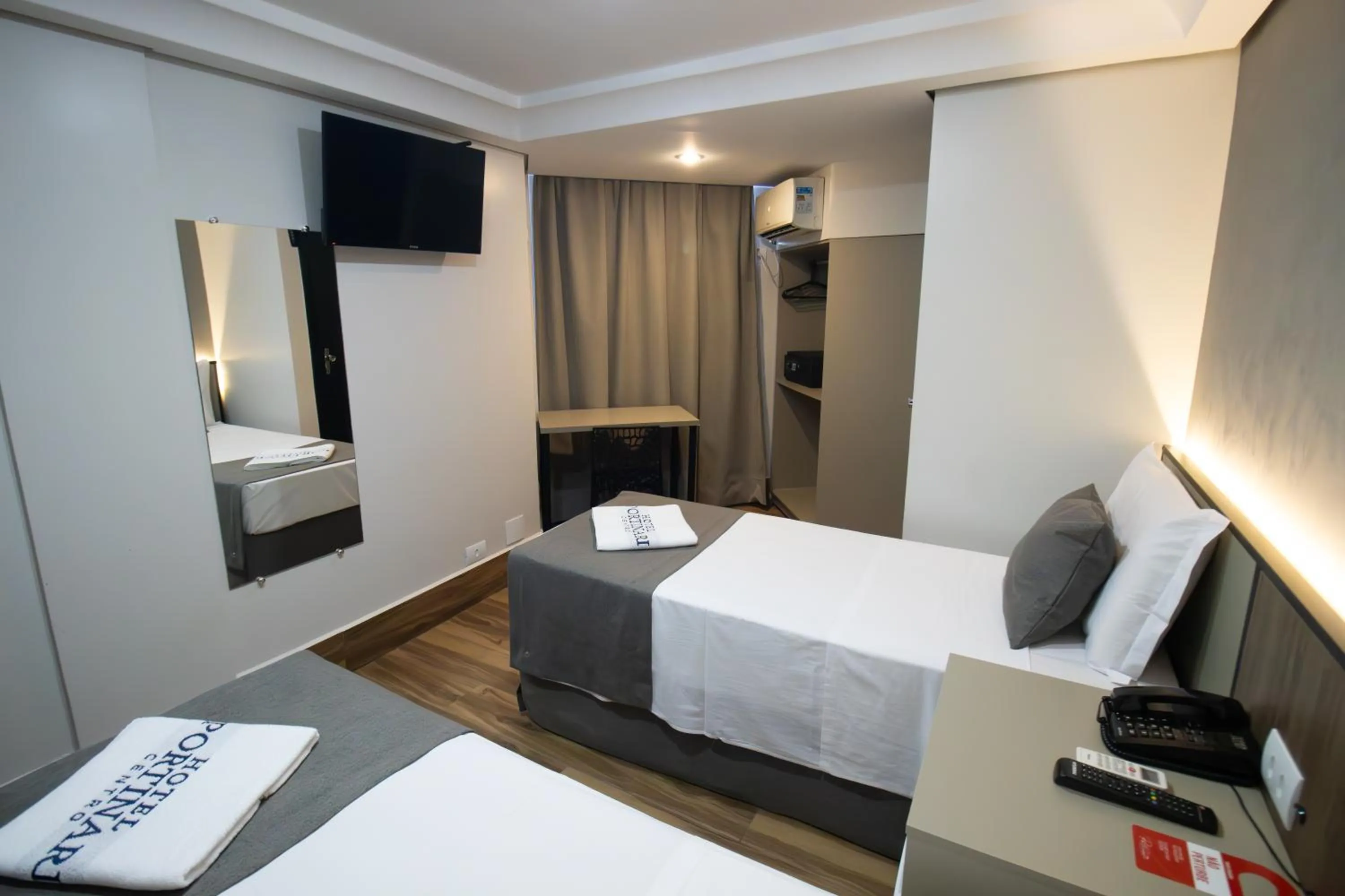 Photo of the whole room, Bed in Hotel Portinari Centro