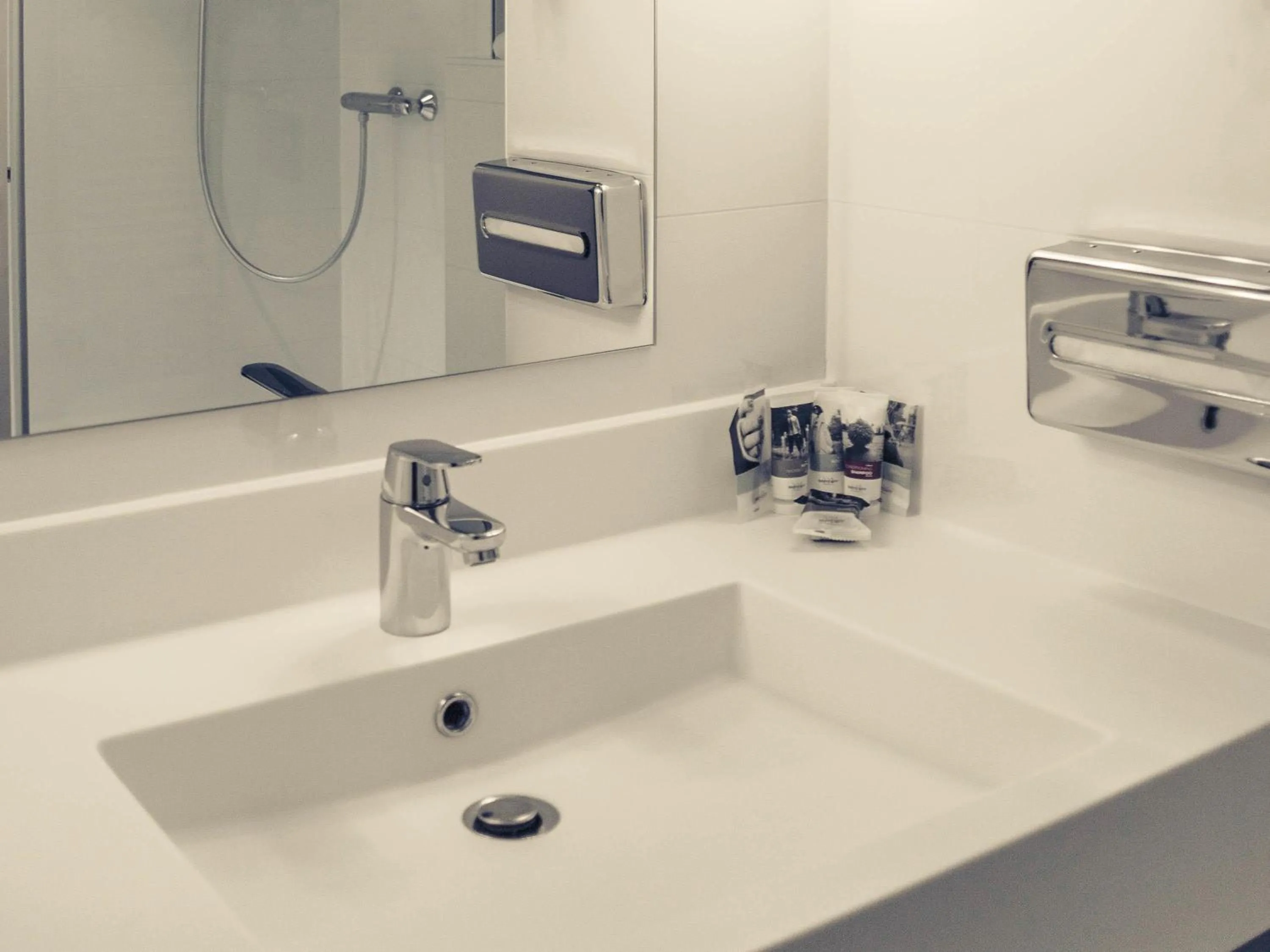 Bedroom in Mercure Granville Le Grand Large