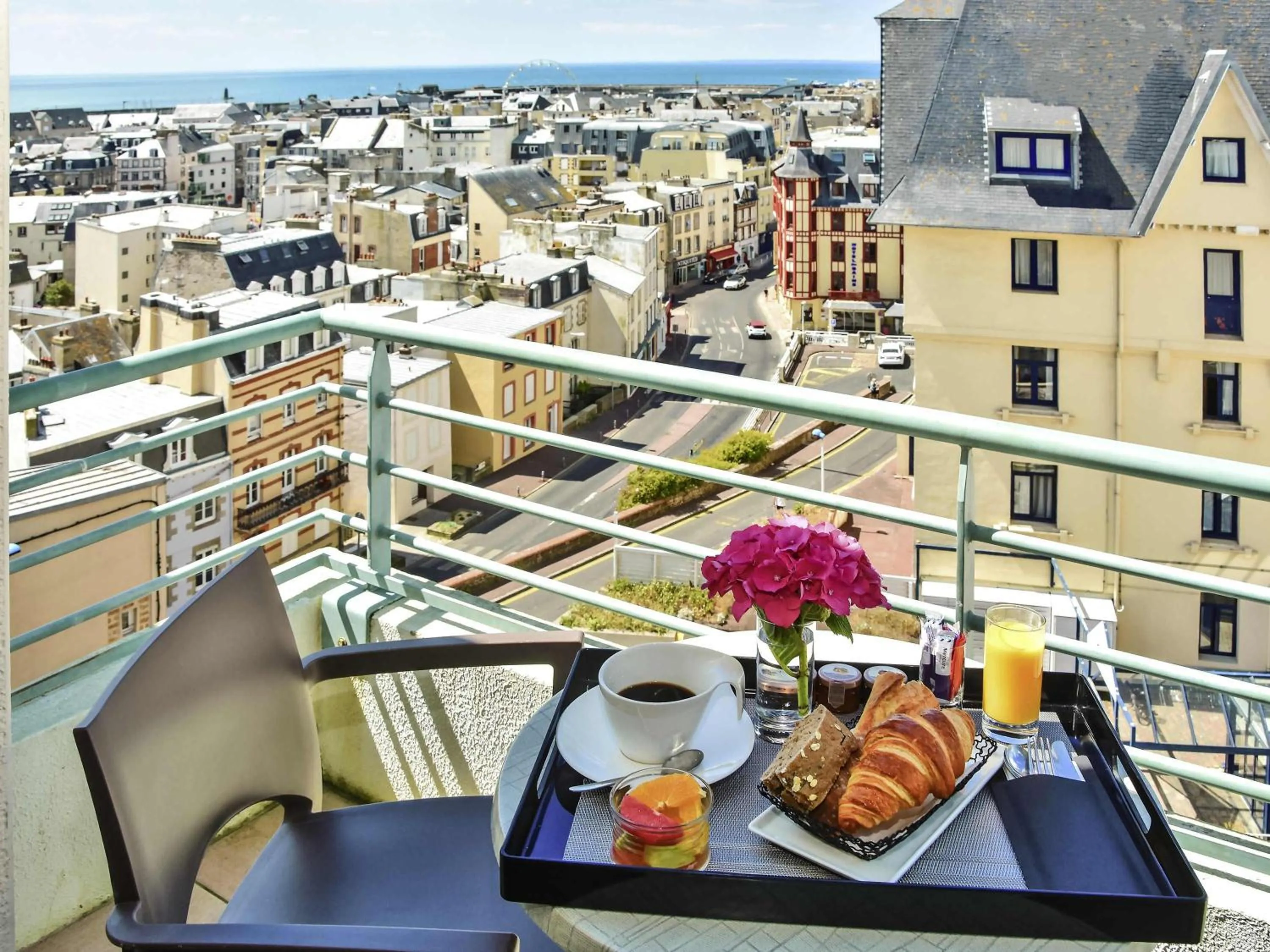 Bedroom in Mercure Granville Le Grand Large