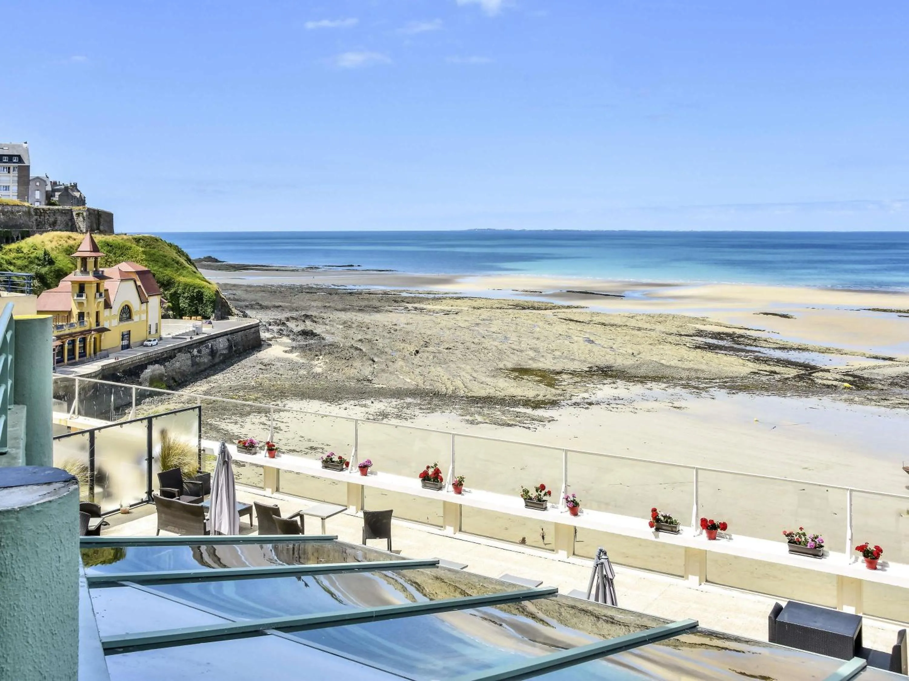 Bedroom in Mercure Granville Le Grand Large