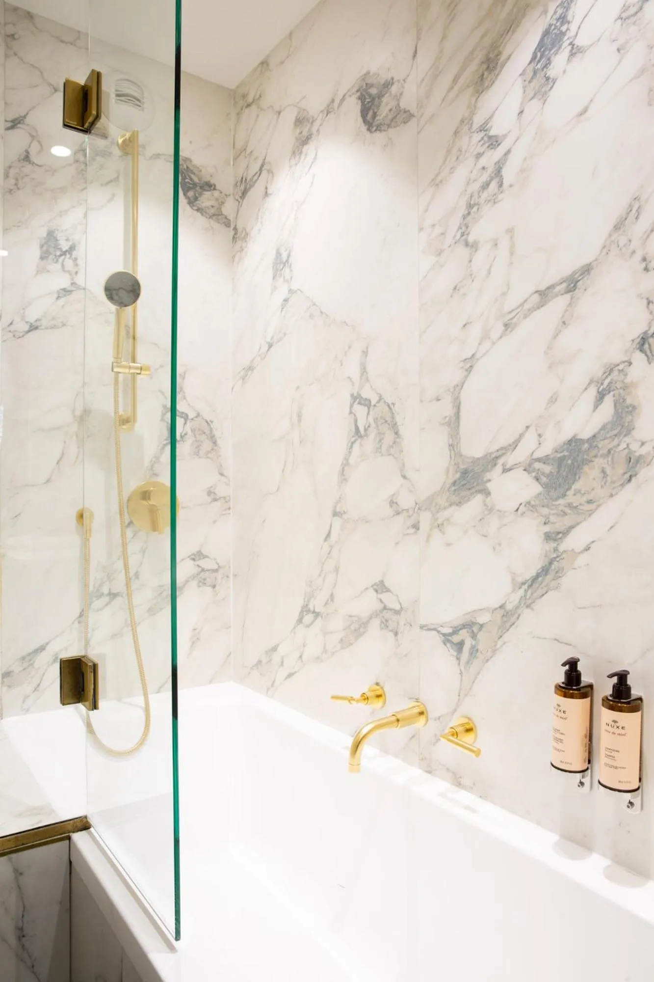 Bathroom in Hôtel Le Relais Saint-Germain