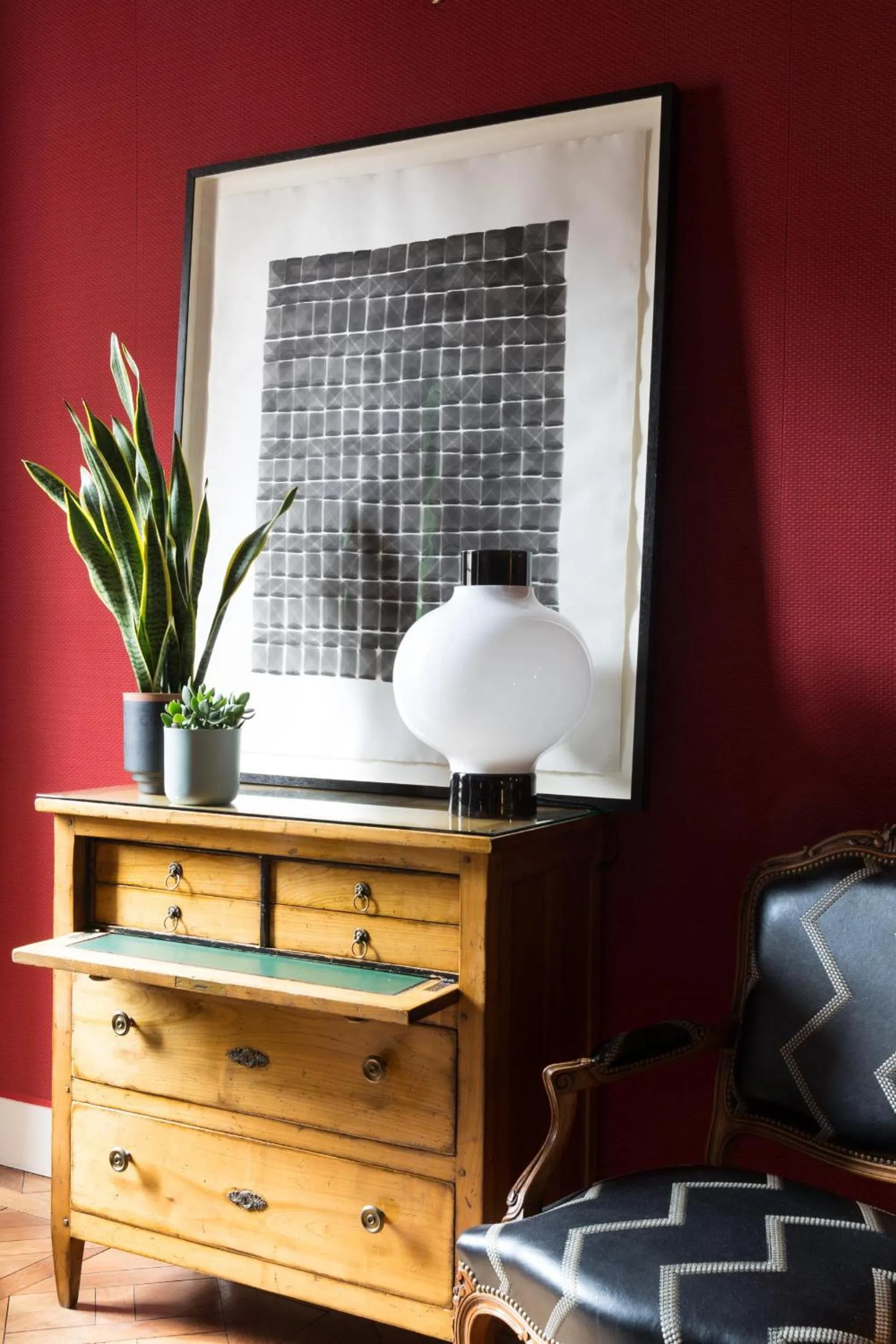 Bedroom in Hôtel Le Relais Saint-Germain