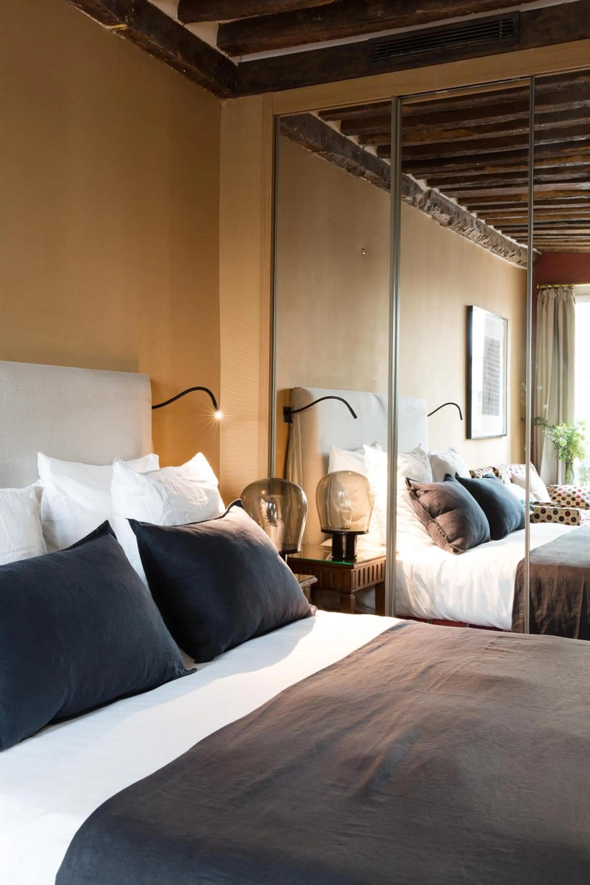 Bedroom, Bed in Hôtel Le Relais Saint-Germain