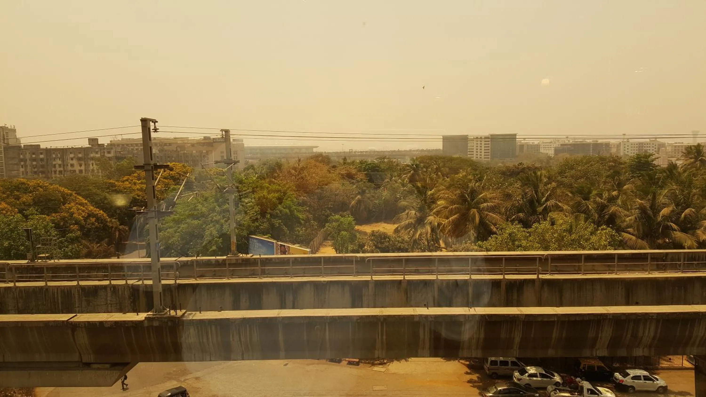 City view in Hotel Peninsula Redpine