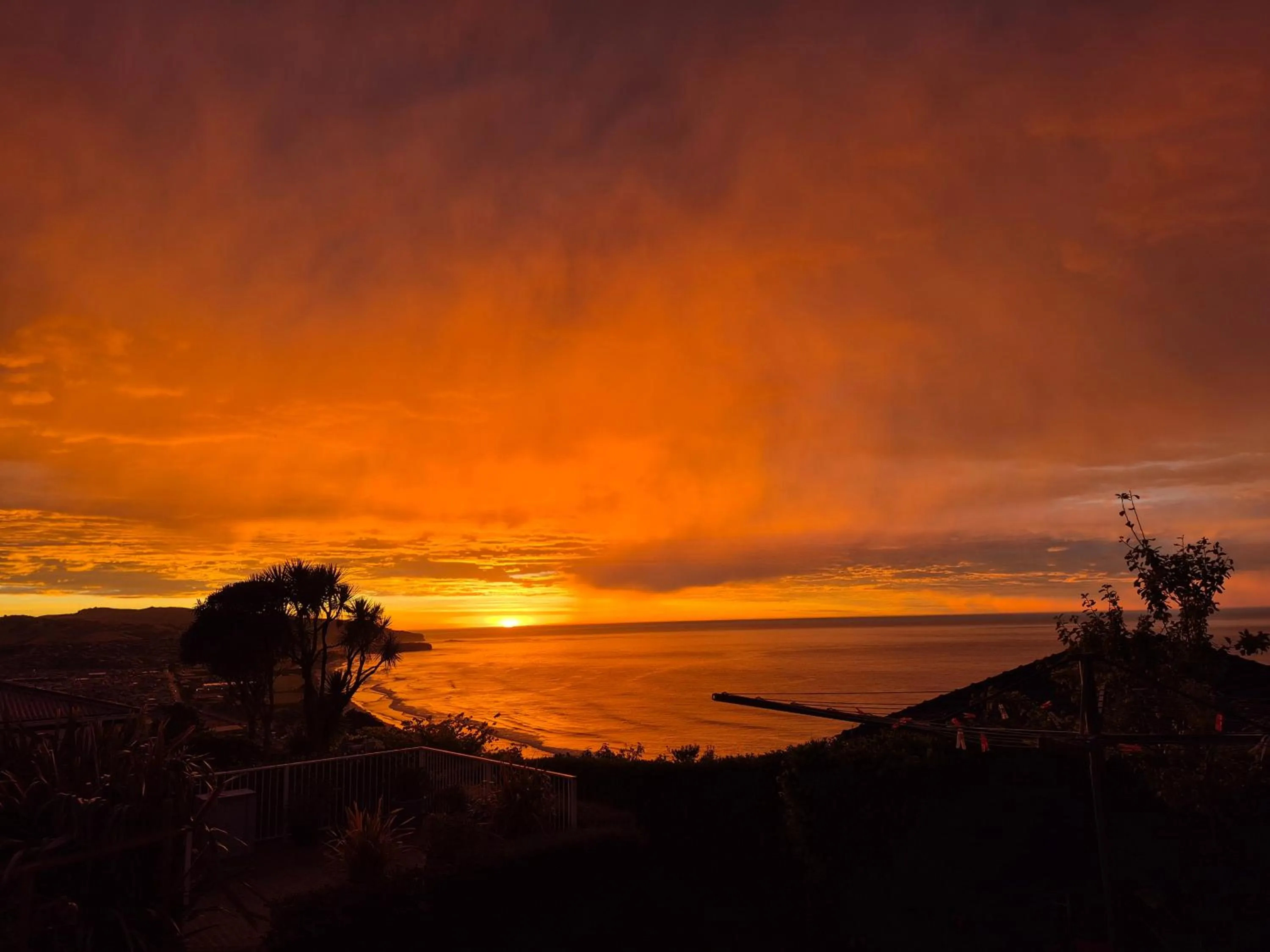 Sunrise in Rosemount B&B by the Sea St Clair