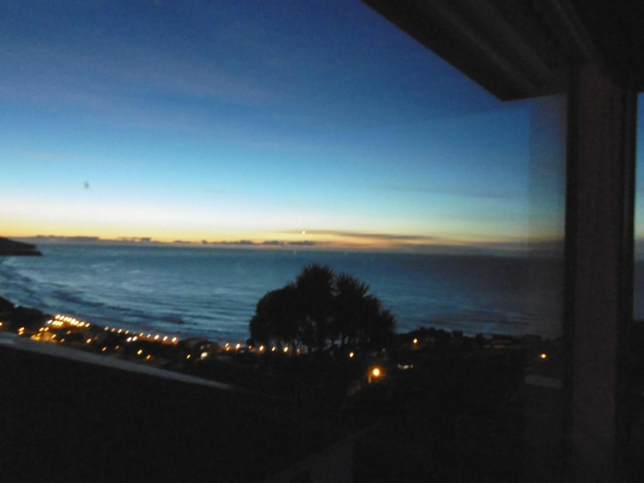 Sunrise in Rosemount B&B by the Sea St Clair