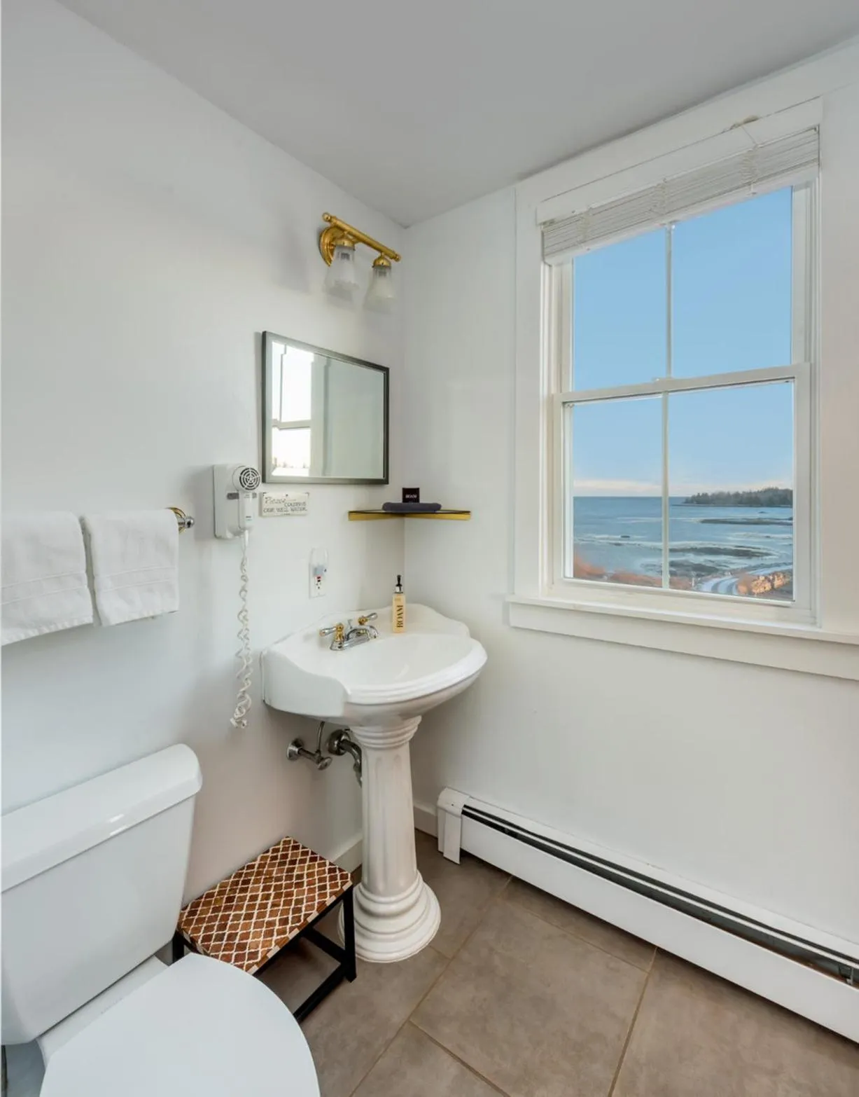 Bathroom in The Craignair Inn & Causeway Restaurant