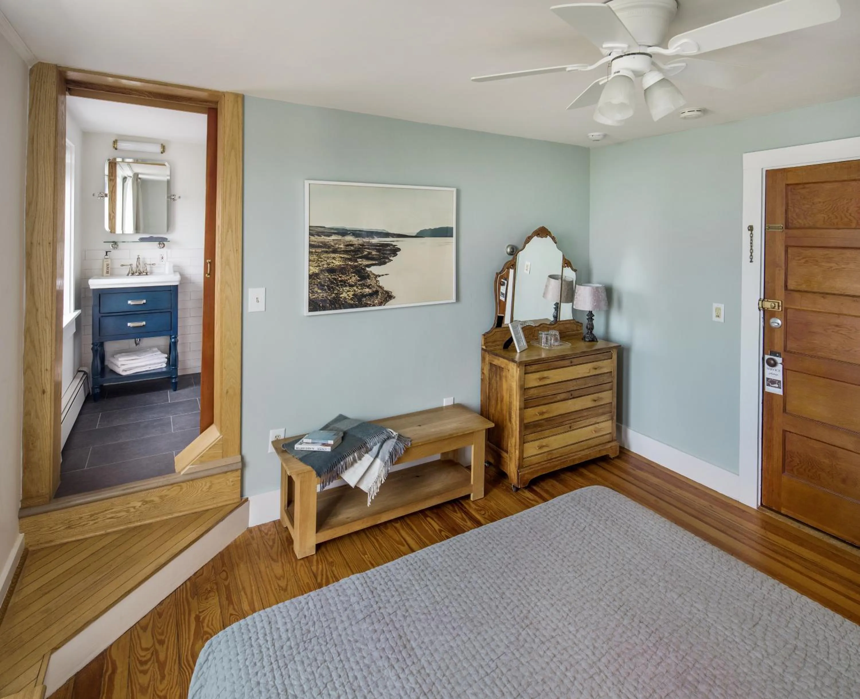 Bedroom, Bed in The Craignair Inn & Causeway Restaurant