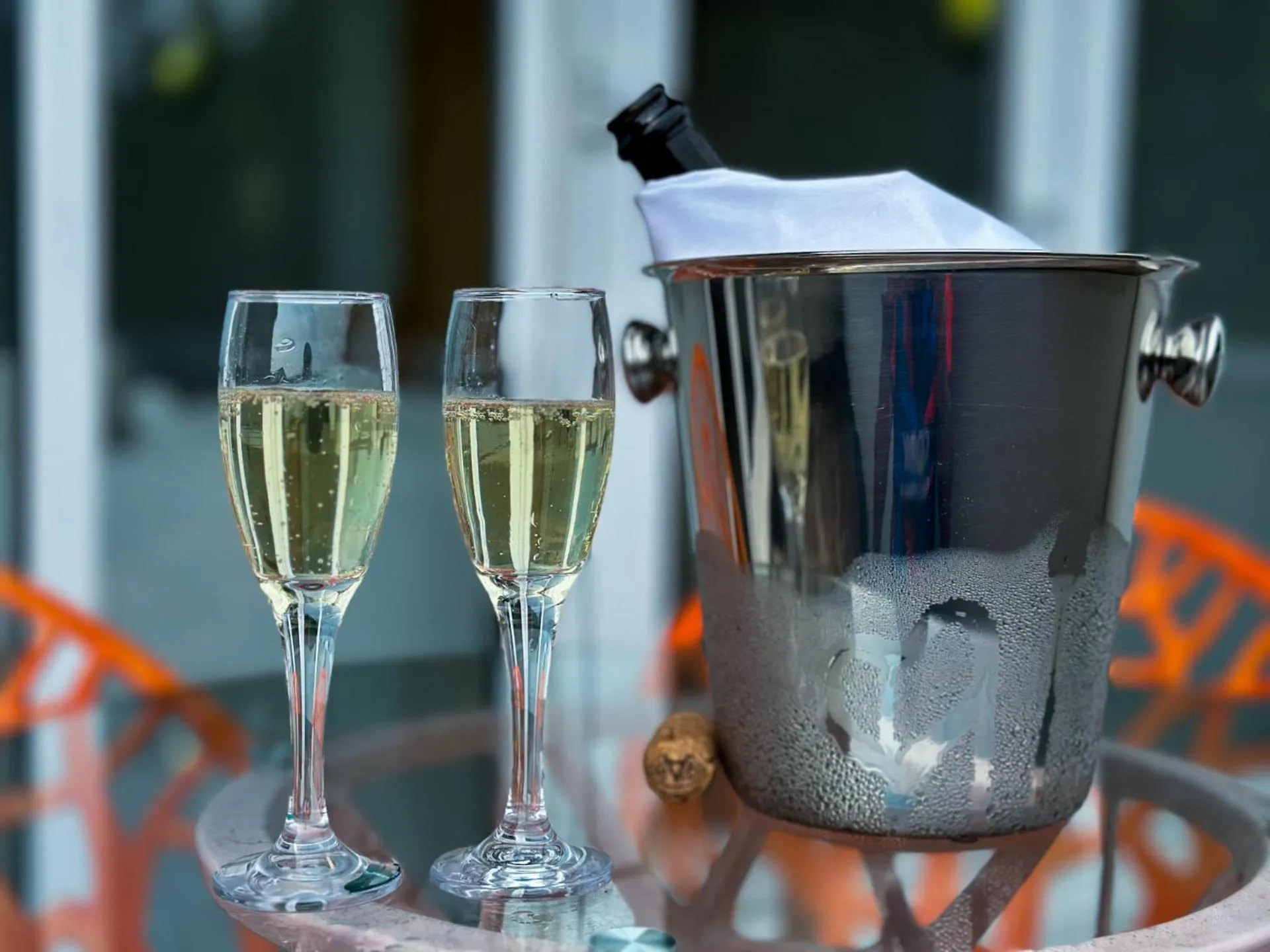 Alcoholic drinks in Bella Vista Hotel & Self Catering Suites