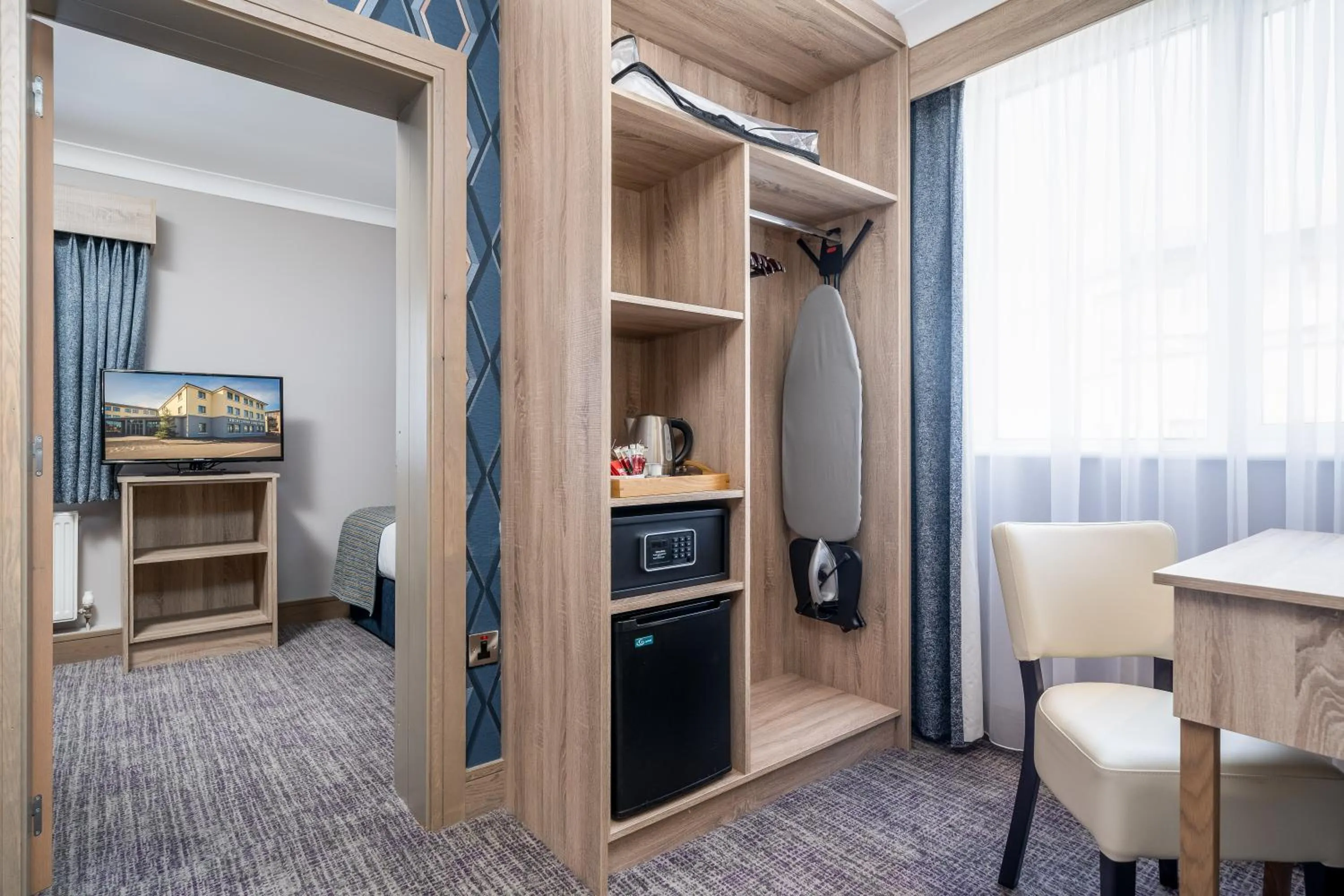 Bed in Rochestown Lodge Hotel