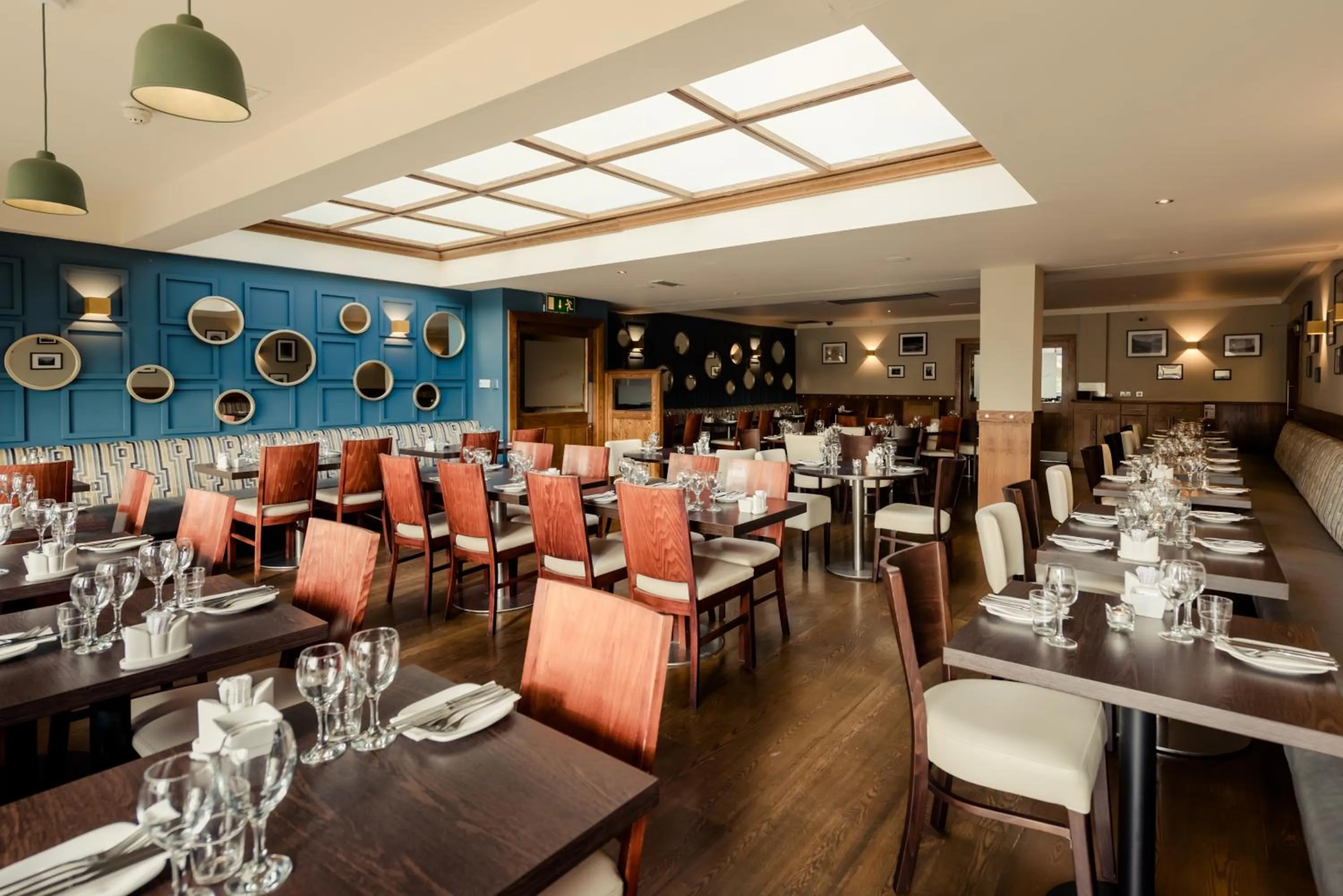 Restaurant/places to eat in Rochestown Lodge Hotel