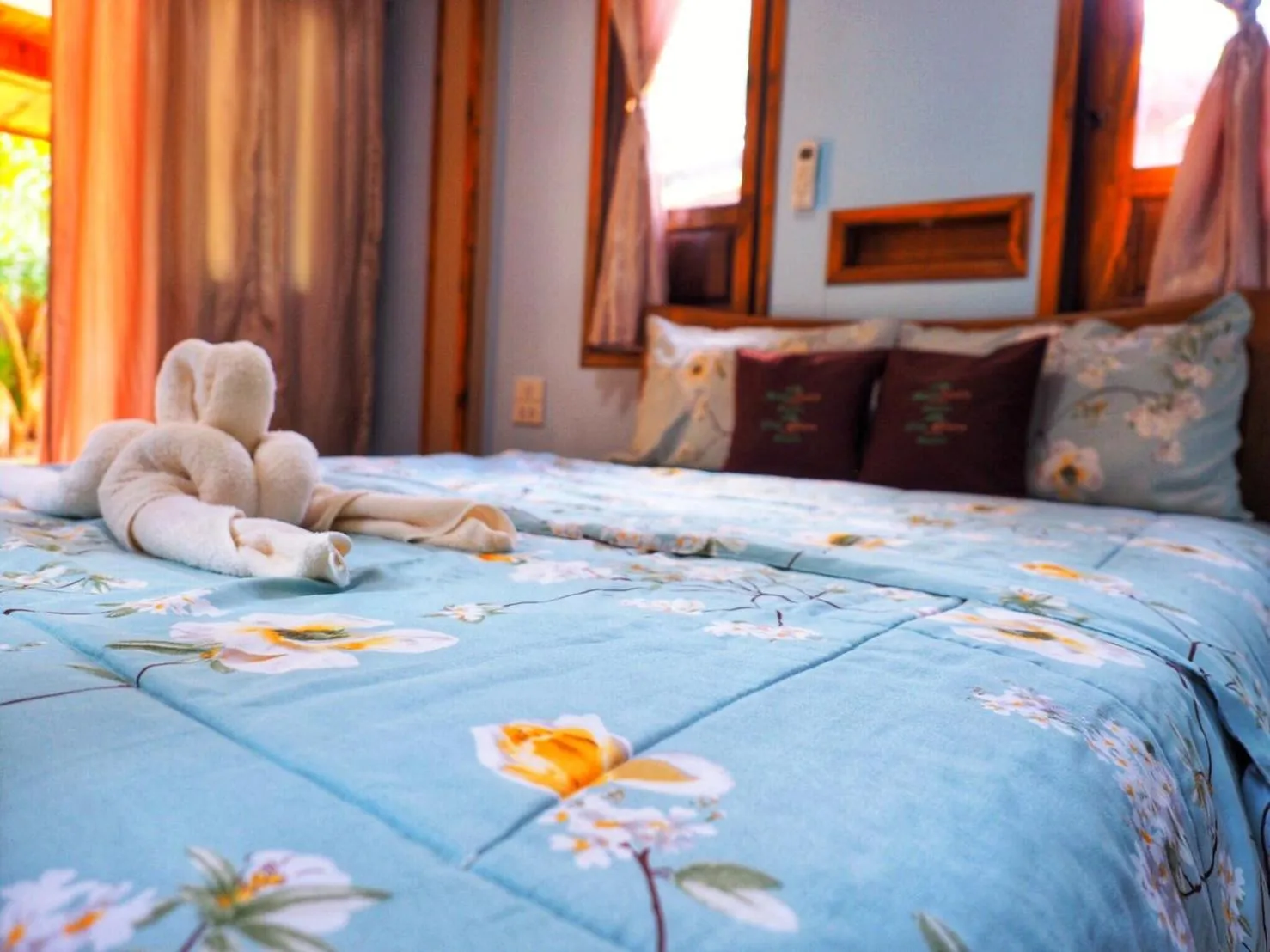 Bed in Baansuan Resort