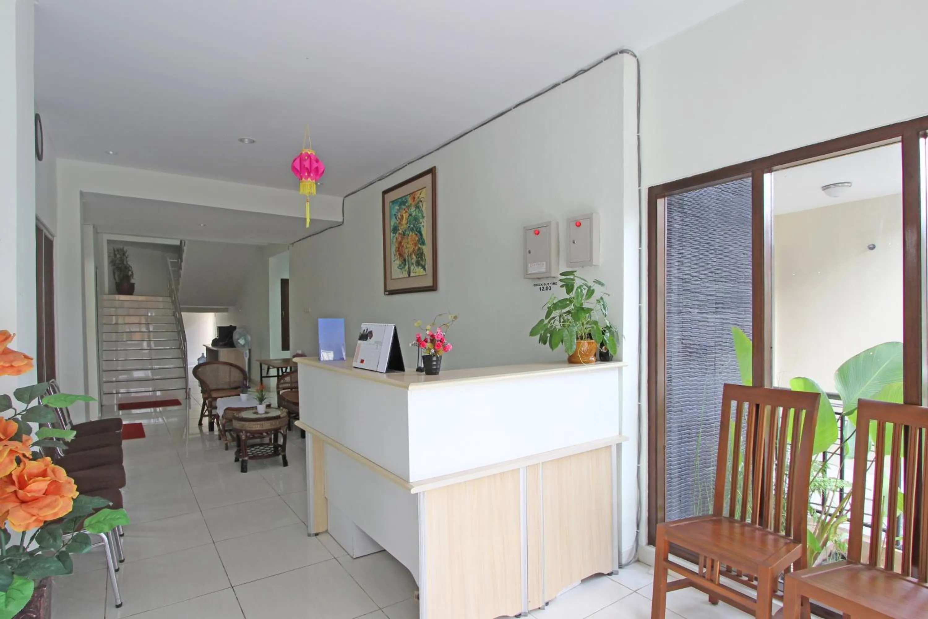 Lobby or reception in RedDoorz @ Turangga Sari