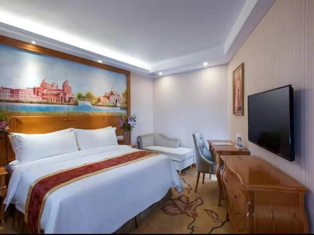 Bed in Vienna Hotel Jieyang Danpu Road
