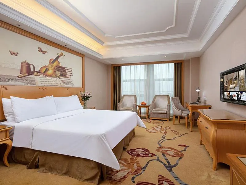 Bed in Vienna International Hotel Jiujiang Shili Street