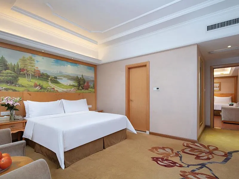 Bed in Vienna International Hotel Jiujiang Shili Street