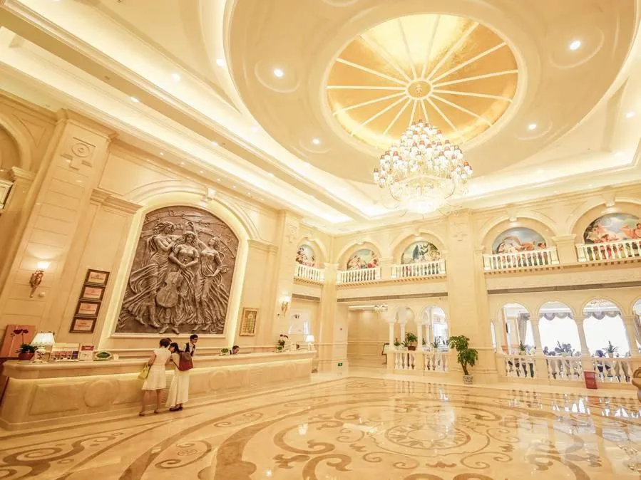 Vienna International Hotel Huhan Jiedaokou