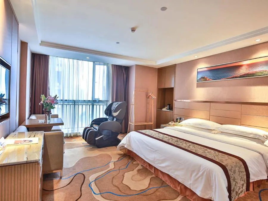 Bed in Vienna International Hotel Huhan Jiedaokou