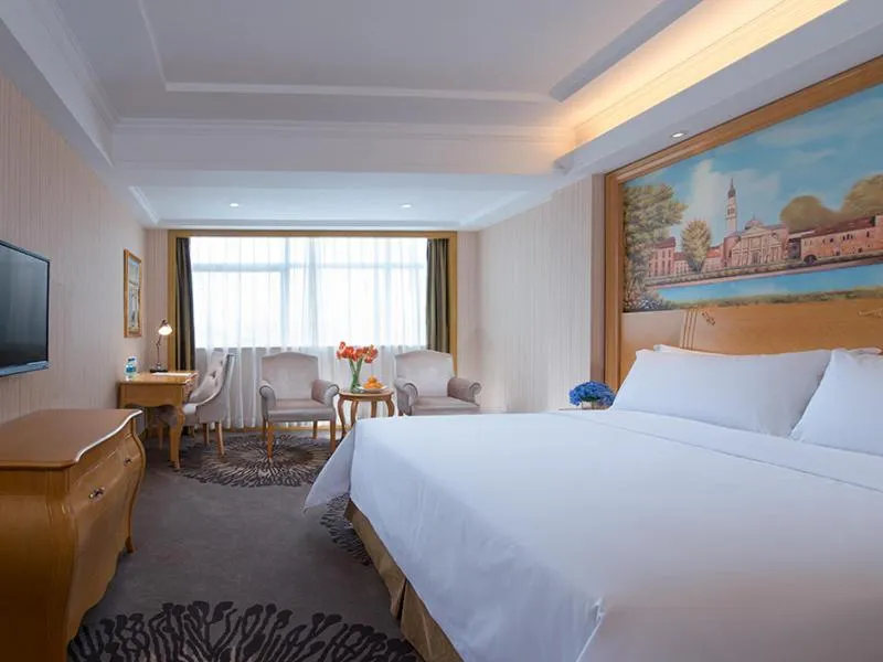 Bed in Vienna Hotel Dongguan Tangxia Garden Street