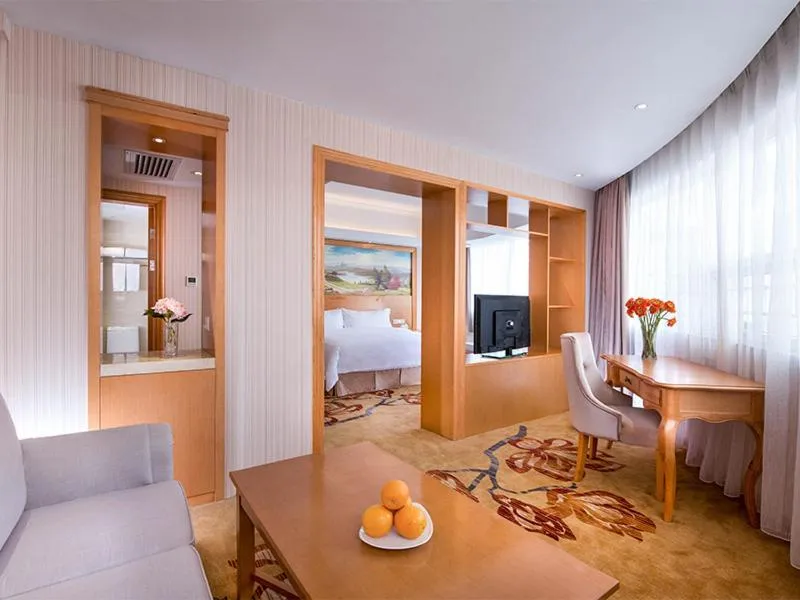 Bed in Vienna Hotel Shenzhen Lo Wu Control Point